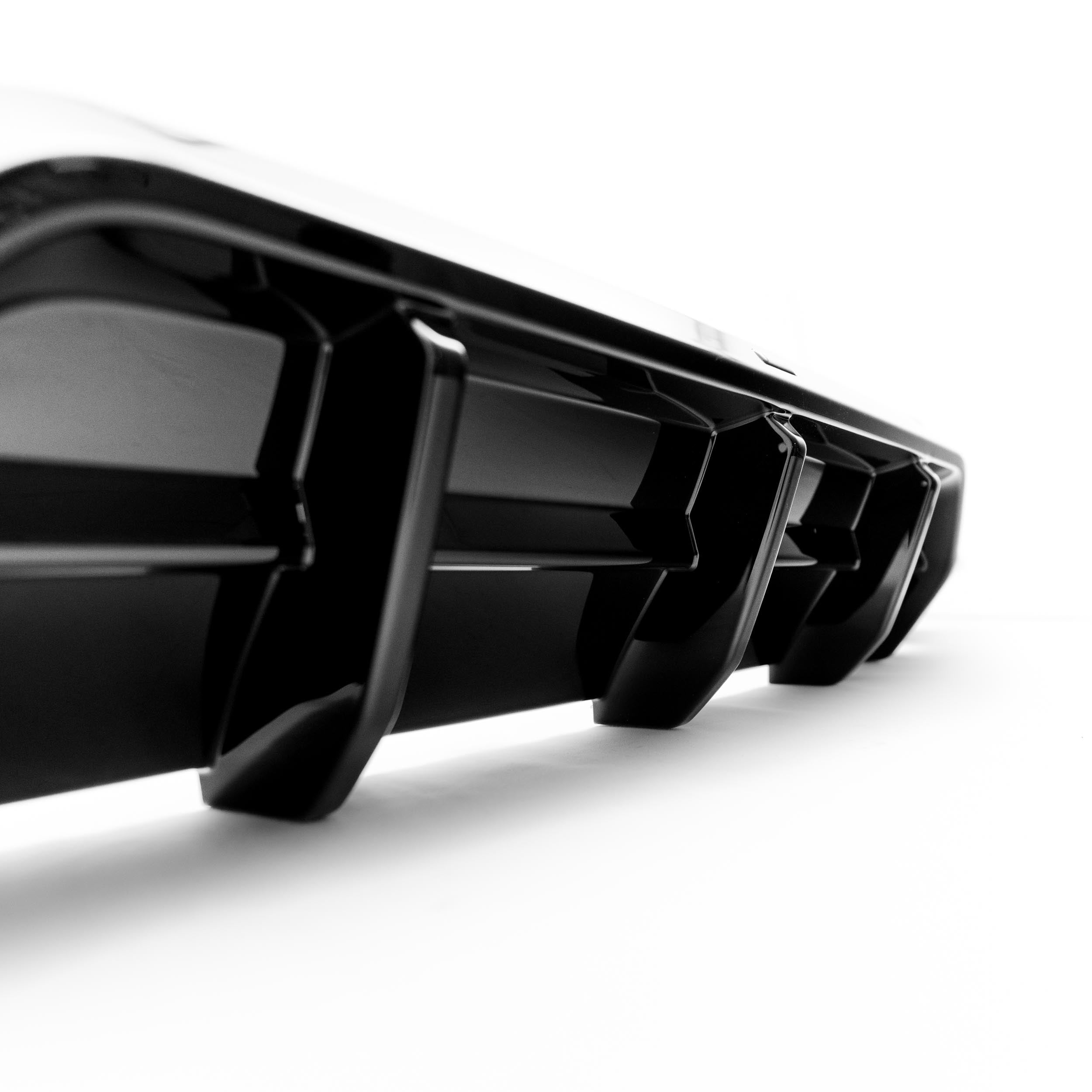 BMW M340i, 330i & 320i G20 G21 LCI EVO-1 glanzend zwarte achterdiffuser door ZAERO (2022+)