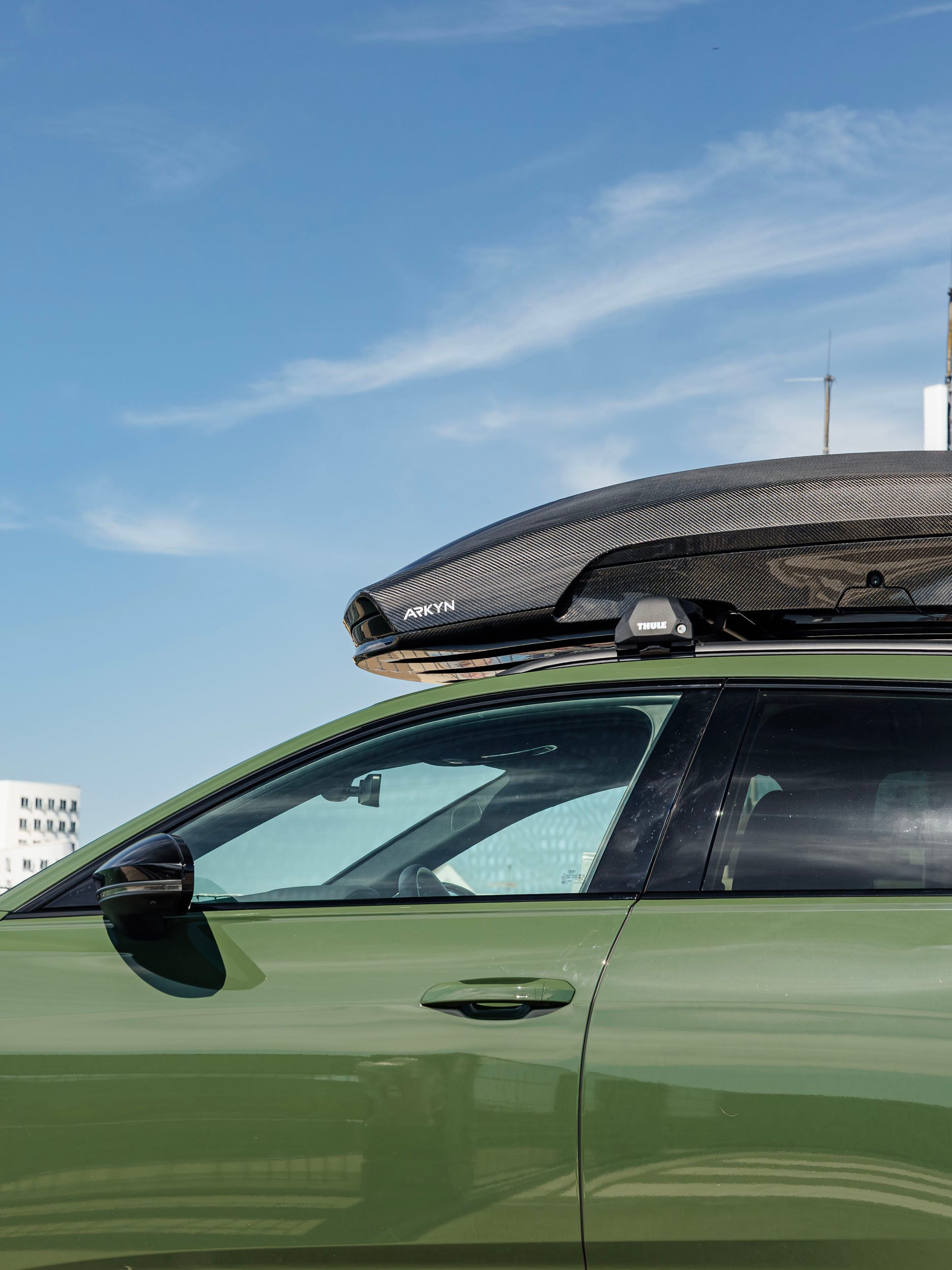 FALCON-1 Carbon Fibre Roof Box by ARKYN