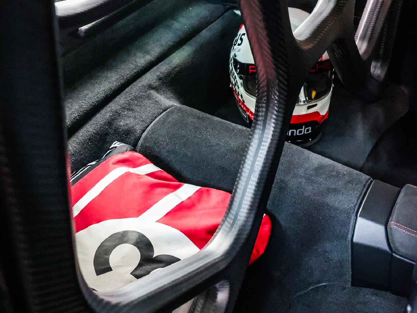 Porsche 991 & 992 Dry Carbon Fibre Roll Cage by Silver Rocket