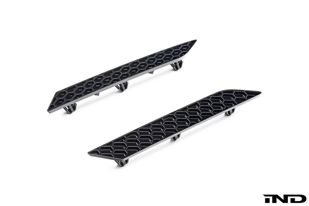 BMW M5 G90 G99 Gloss Black Rear Reflector Deletes by Acexxon (2024+) - AUTOID - Reflector Inserts & Overlays - Acexxon Motorsports