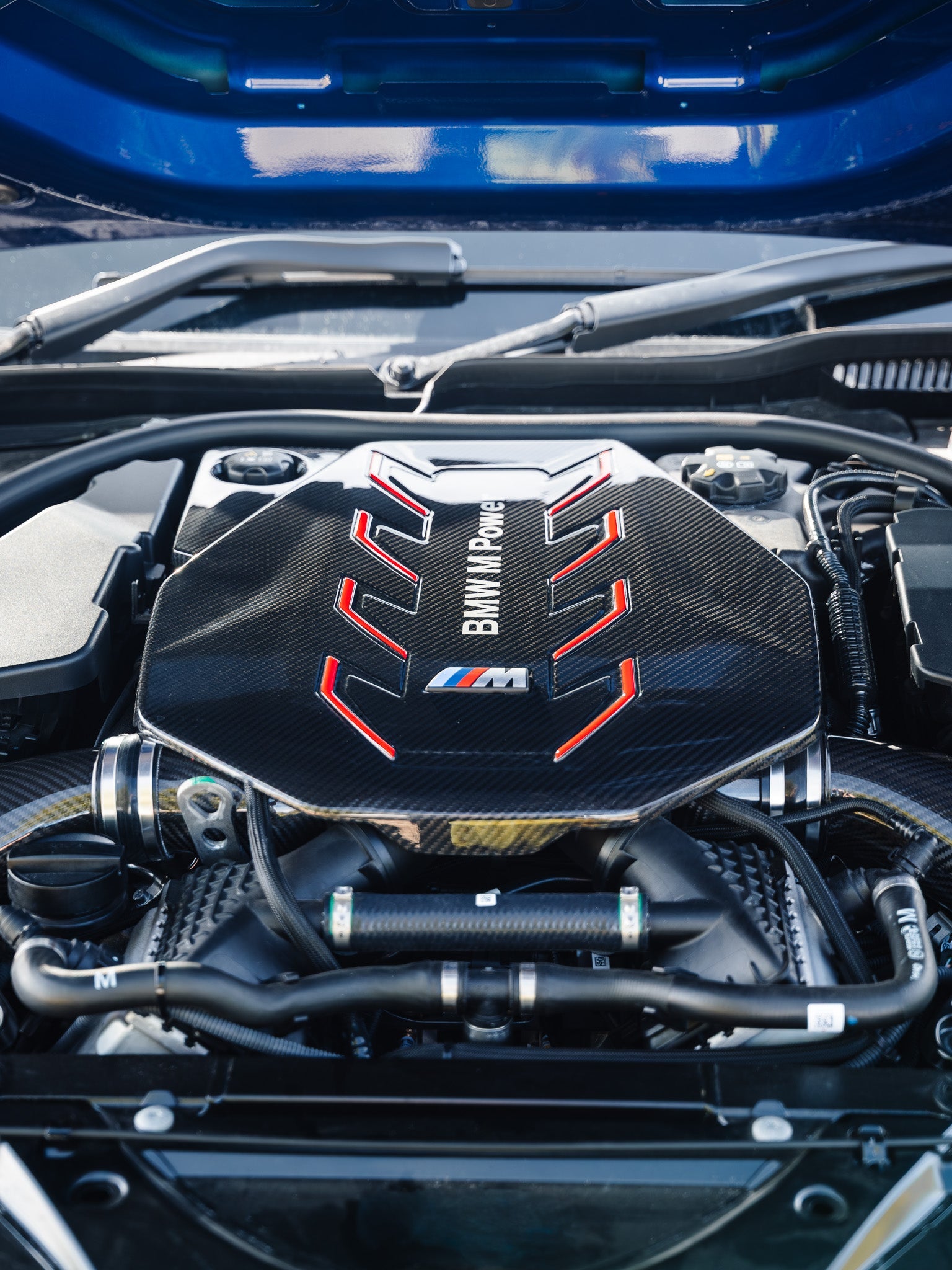 BMW M5 G90 G99 Pre - Preg Carbon Fibre Engine Cover by LYTE+ (2024+) - AUTOID - Carbon Roofs & Accessories - LYTE