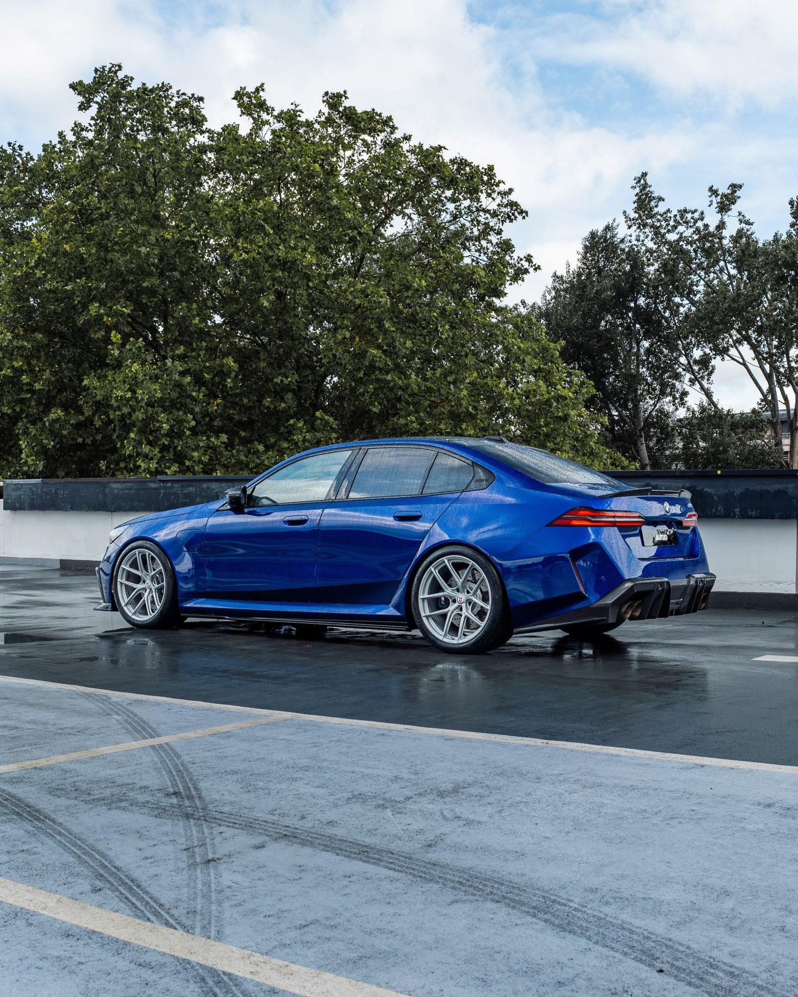 BMW M5 G90 G99 Pre - Preg Carbon Fibre PR - 1 Rear Diffuser by TRE - AUTOID - Rear Diffusers - TRE