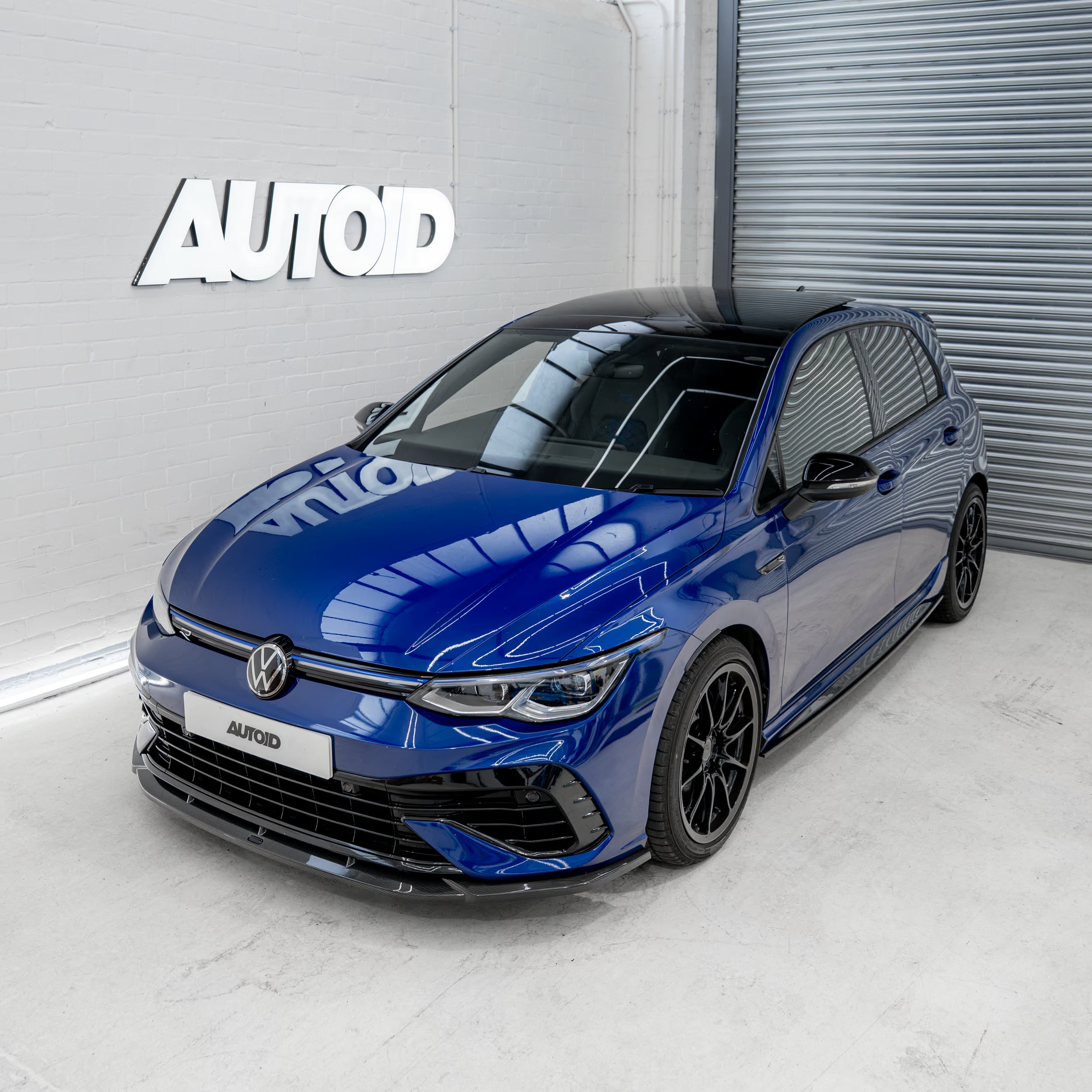 Divisore paraurti anteriore in fibra di carbonio Volkswagen Golf R Mk8 di Urban (2020+)