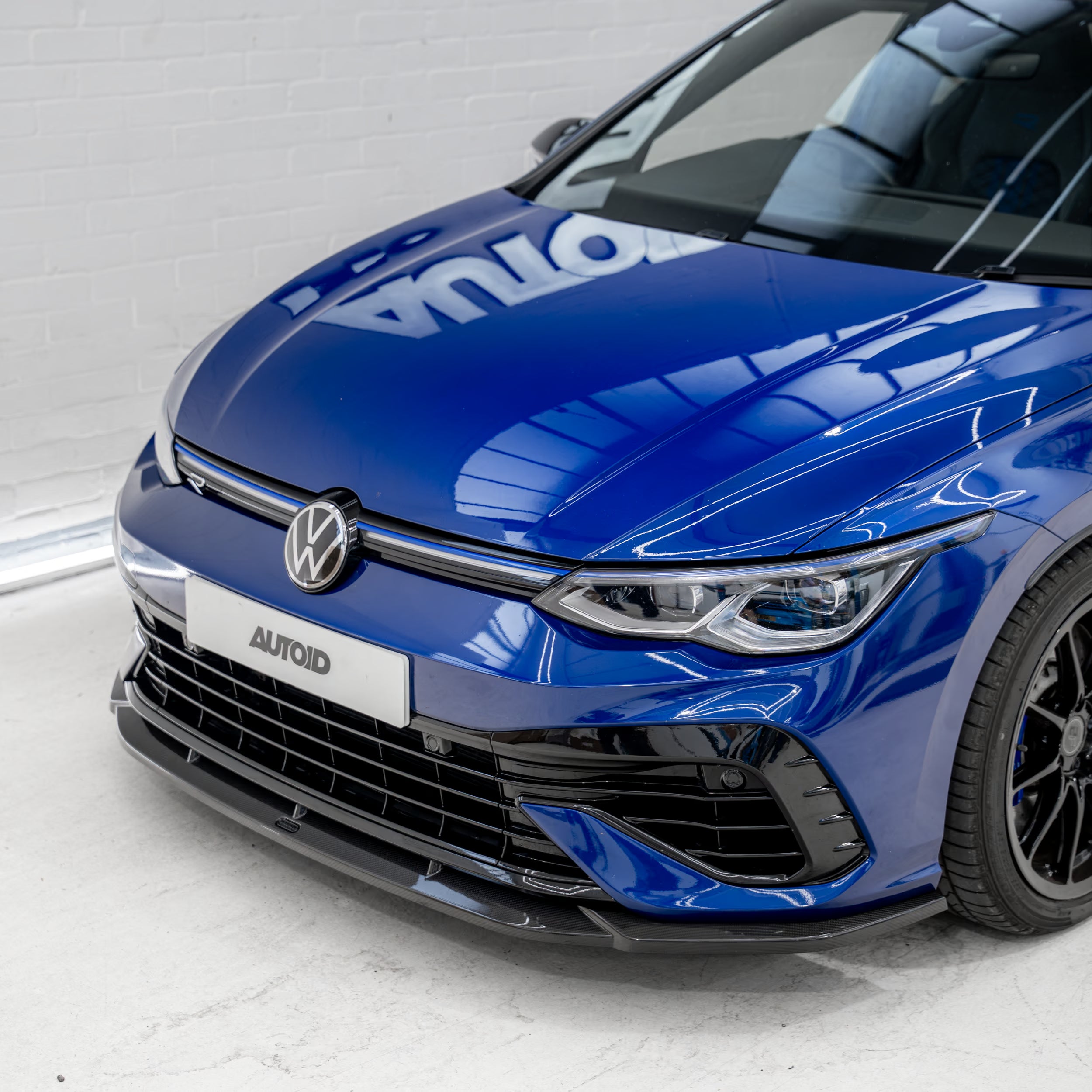 Divisore paraurti anteriore in fibra di carbonio Volkswagen Golf R Mk8 di Urban (2020+)