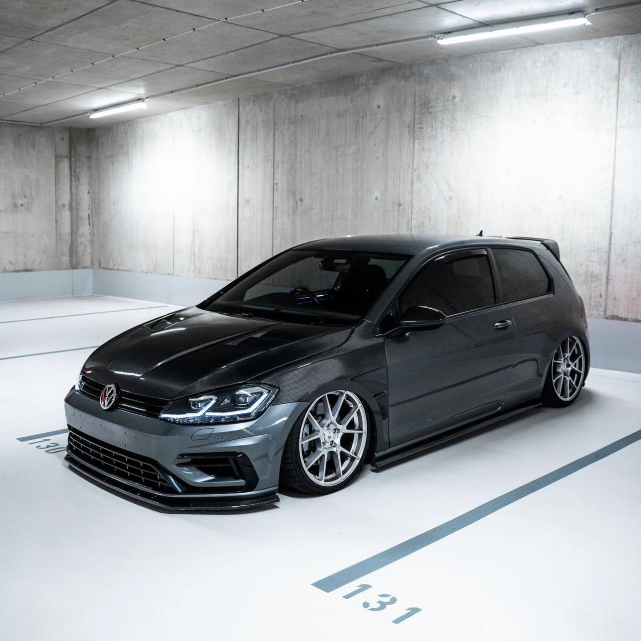 VW Golf Mk7 & Mk7.5 Carbon Fibre Front Fenders (2013-2020), Replacement Fenders, Essentials - AUTOID | Premium Automotive Accessories
