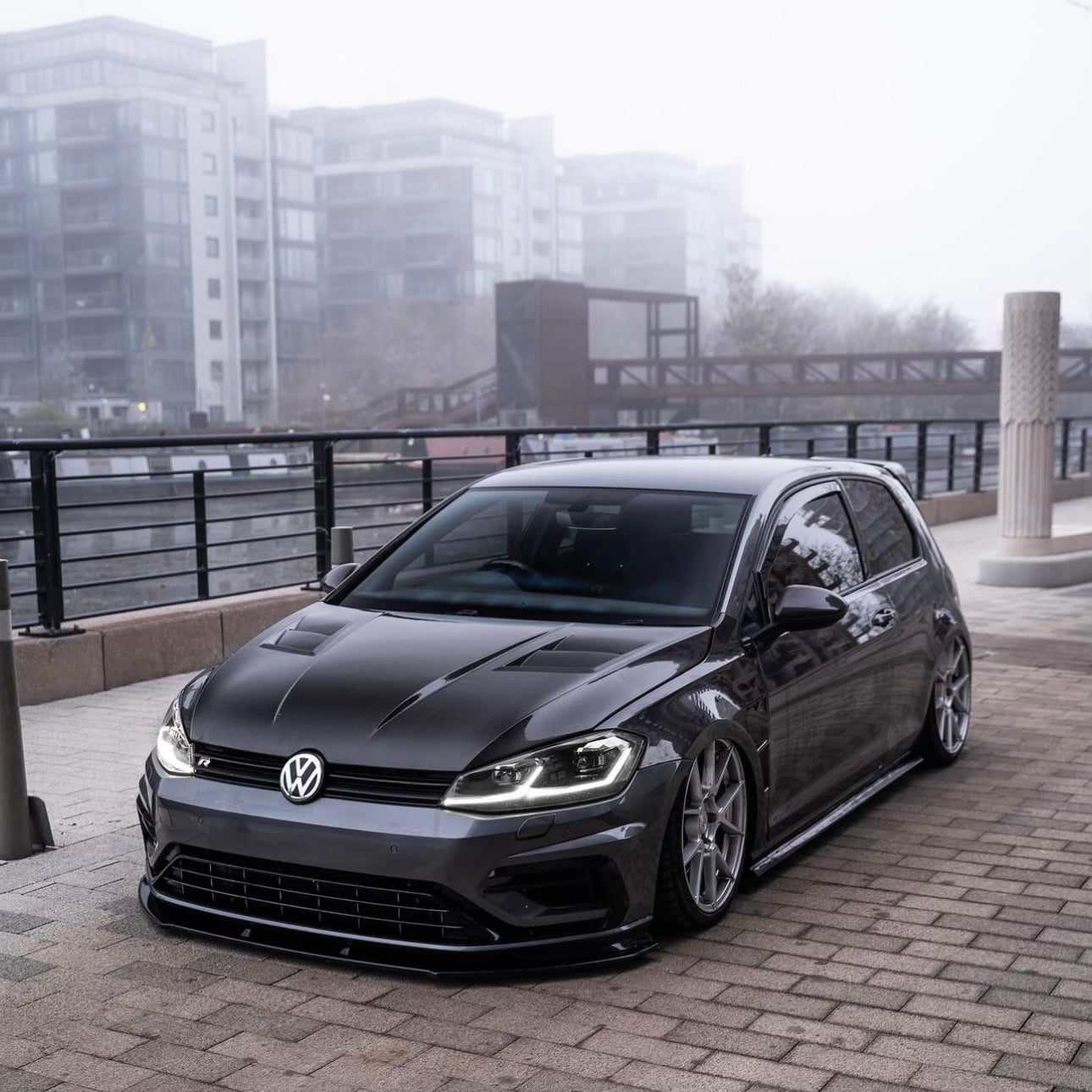 VW Golf Mk7 & Mk7.5 Carbon Fibre Front Fenders (2013-2020), Replacement Fenders, Essentials - AUTOID | Premium Automotive Accessories
