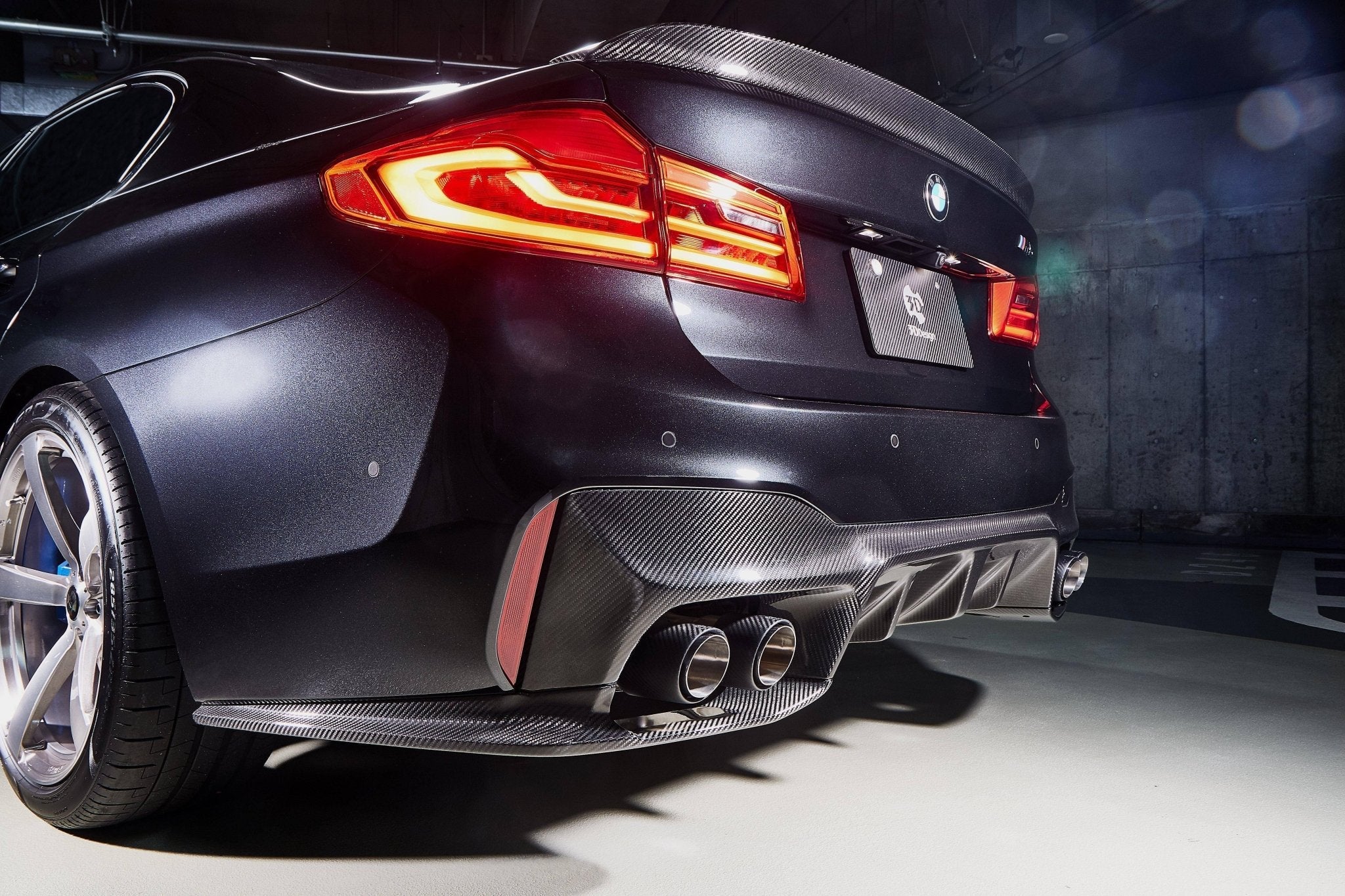 3DDesign Carbon Fibre Rear Diffuser for BMW M5 (2017-2023, F90) - AUTOID® - Rear Diffusers - 3DDesign
