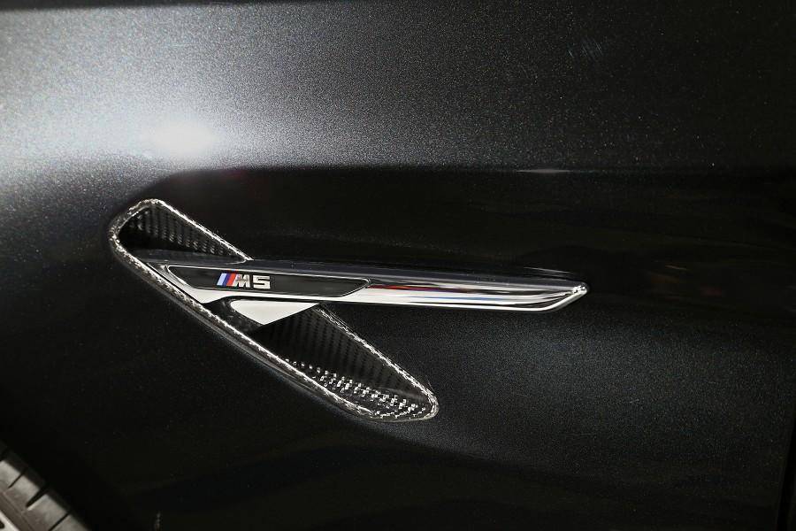 3DDesign Carbon Fibre Side Fender Trim for BMW M5 (2017-2023, F90) - AUTOID® - Fender Trim - 3DDesign
