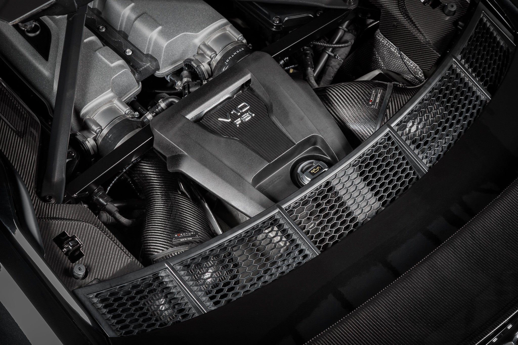 Audi R8 V10 Gen II Eventuri Carbon Fibre Intake Kit, Air Intakes, Eventuri - AUTOID | Premium Automotive Accessories