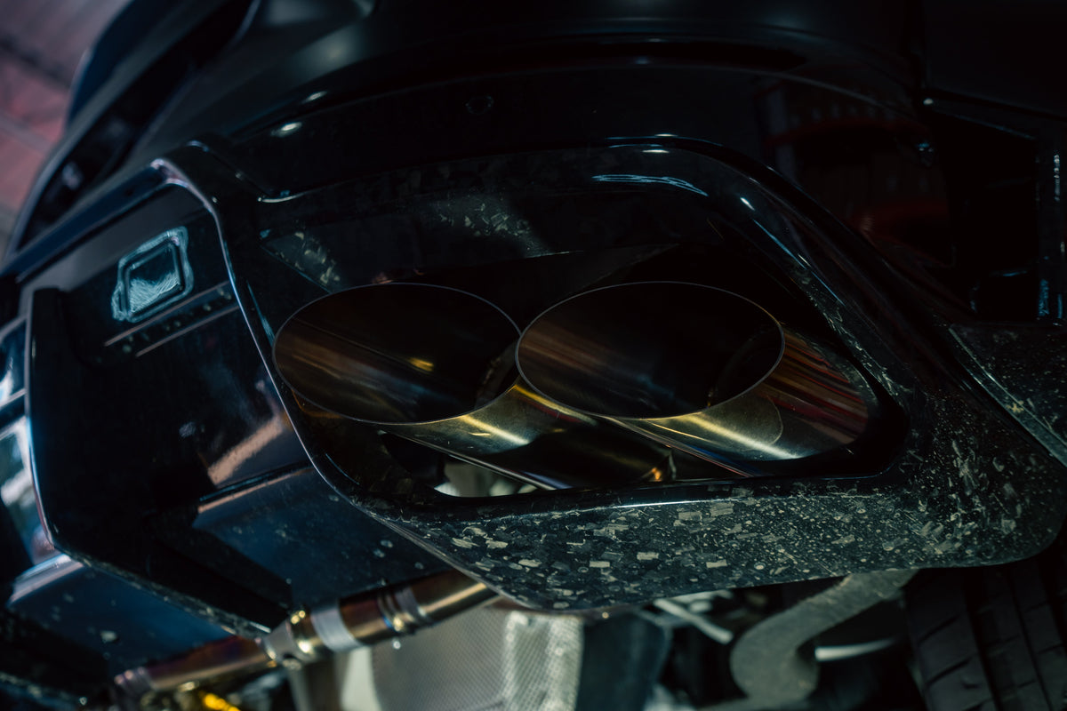 Lamborghini Urus Titanium Valved Sport Exhaust System by Valvetronic
