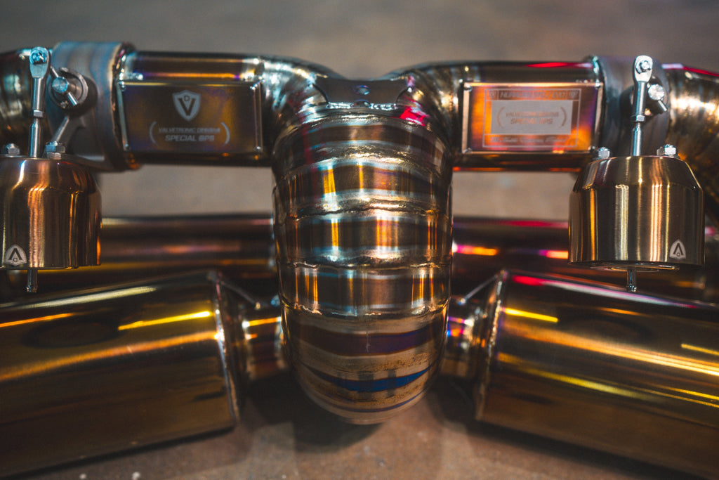 Lamborghini Huracán Performante / EVO / STO / Tecnica F1 & Valved Exhaust by Valvetronic