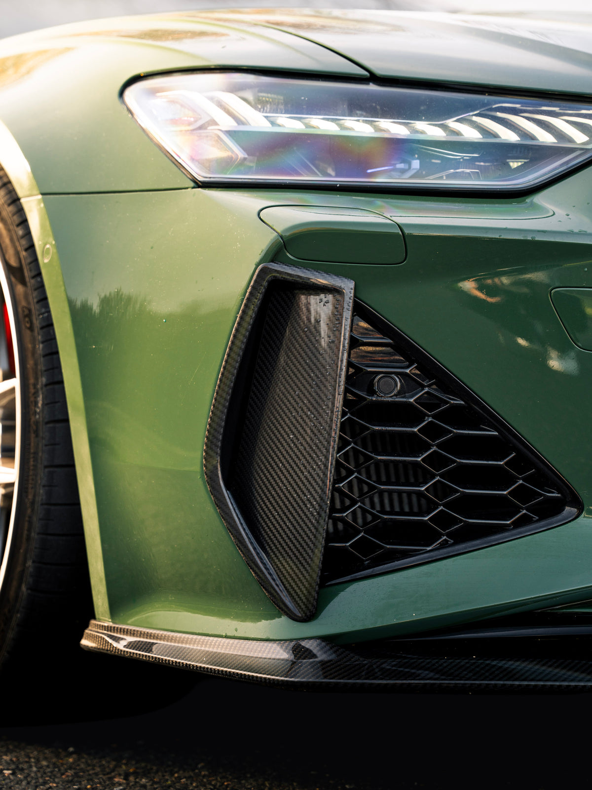 Audi RS6 & RS7 C8 FI-1 Pre-preg Carbon Fibre Front Bumper Covers by FORM (2020+)