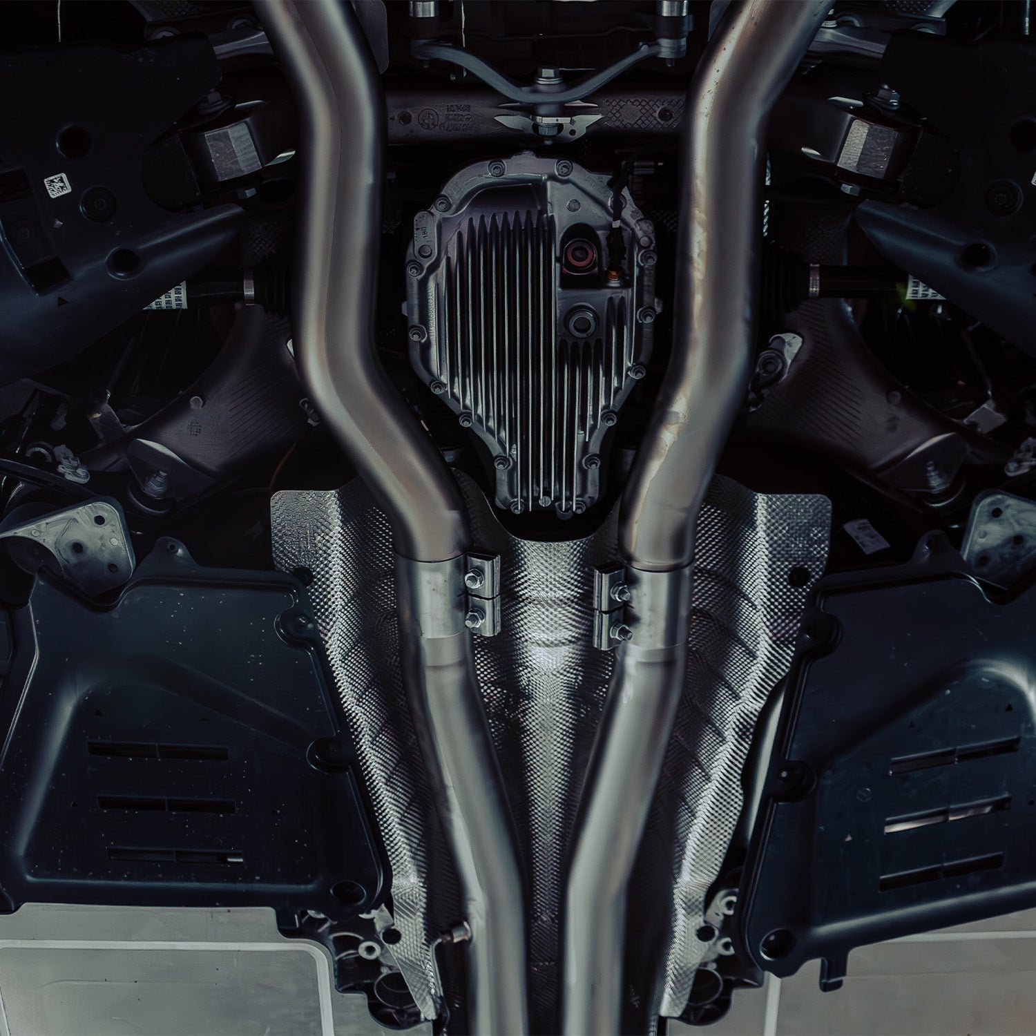 BMW M5 G90/G99 Titanium Slip-On Line - OPF by Akrapovic