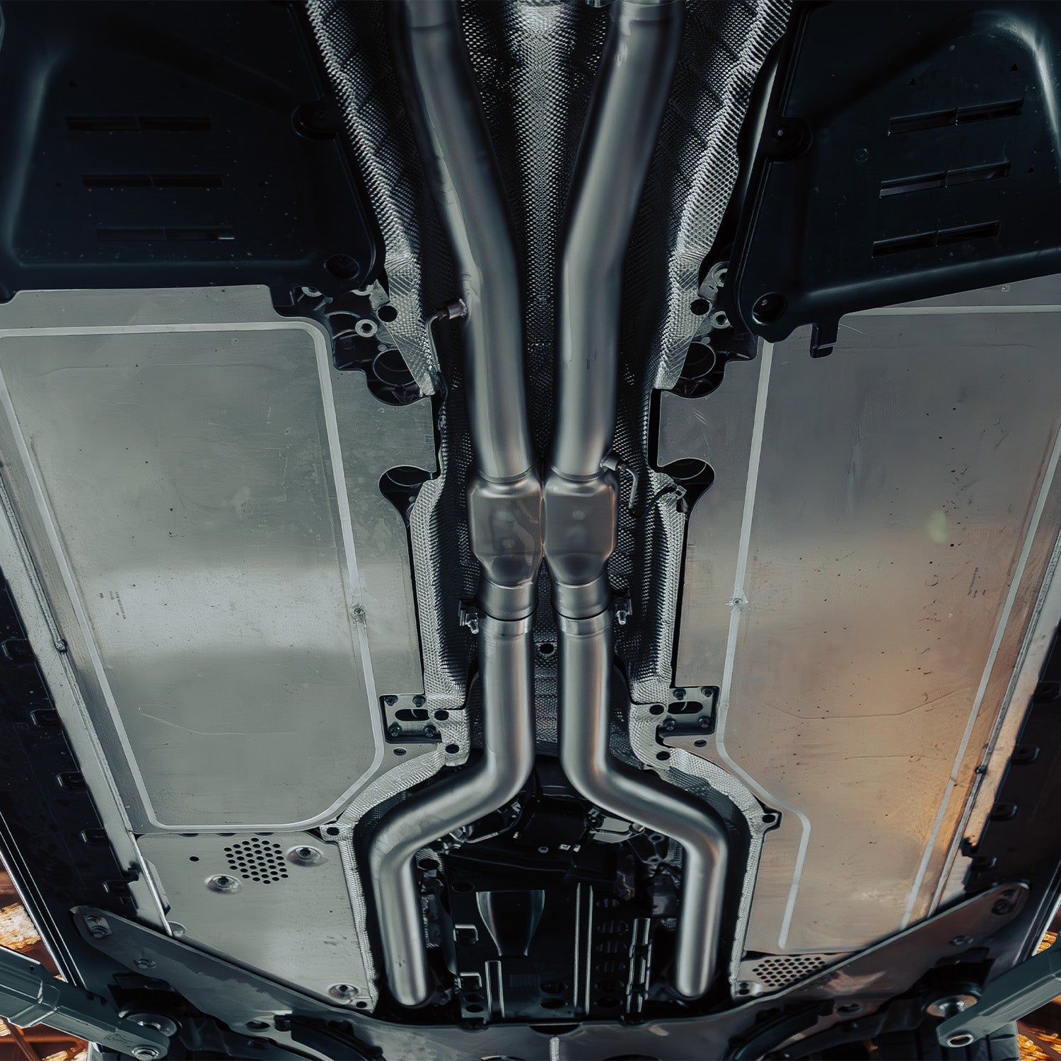 BMW M5 G90/G99 Titanium Slip-On Line - OPF by Akrapovic