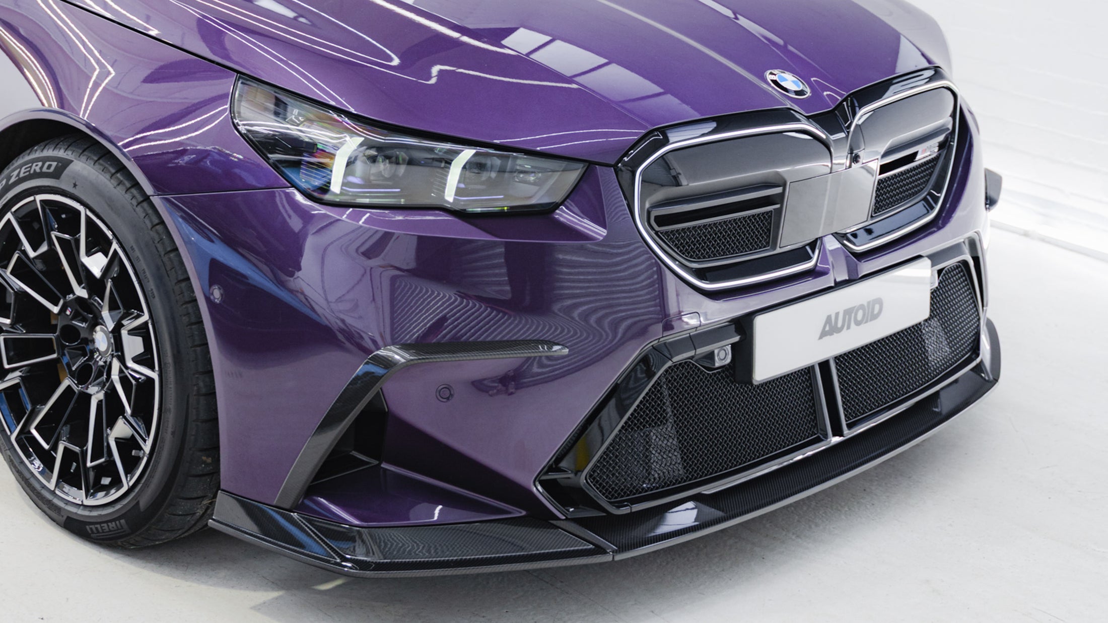 Modified BMW G90 G99 M5 Touring TRE Pr-1 Carbon Fibre Body Kit with zunsport grilles