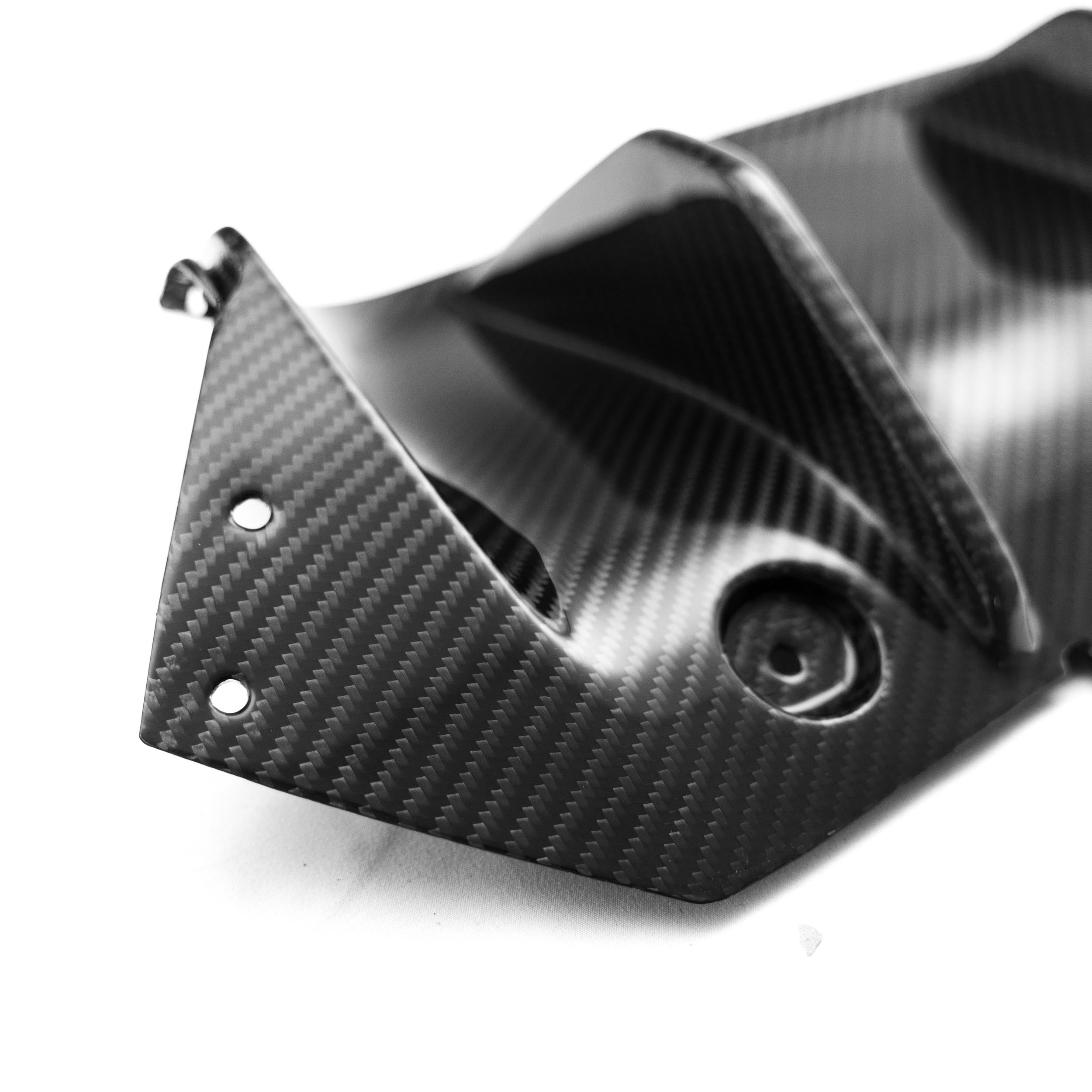 BMW M5 F90 Pre-preg Carbon Fibre Rear Diffuser Pro by FORM (2017-2023)