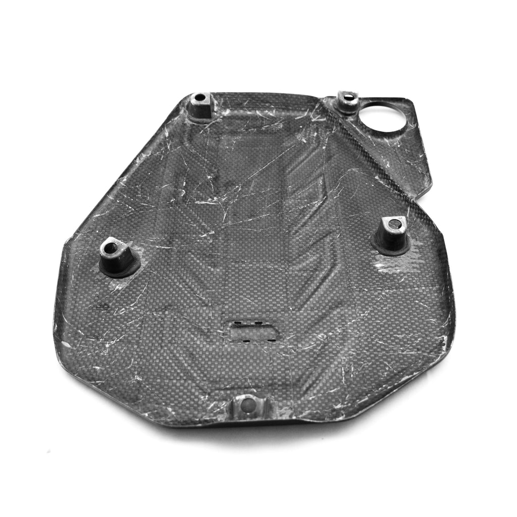 Cubierta de motor de fibra de carbono preimpregnada BMW M5 G90 G99 por FORM (2024+)