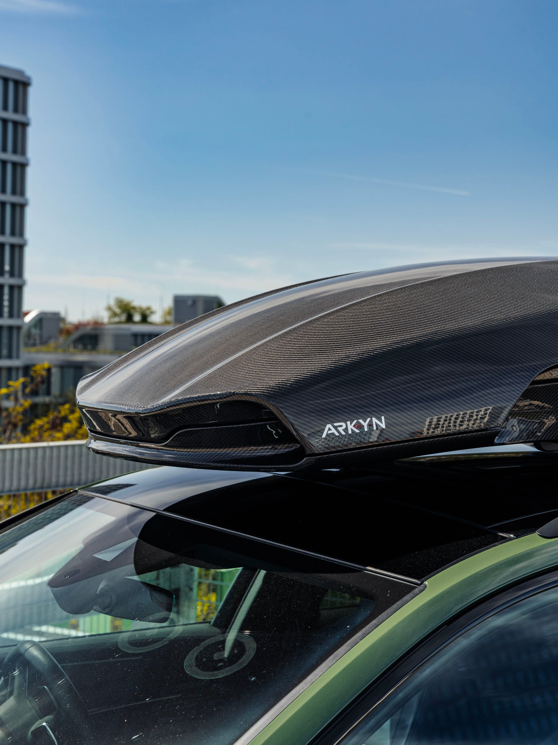 FALCON-1 Carbon Fibre Roof Box by ARKYN