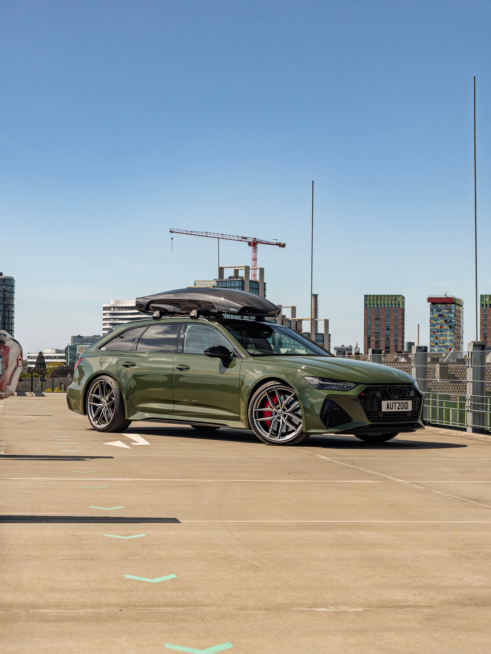 FALCON-1 Carbon Fibre Roof Box by ARKYN