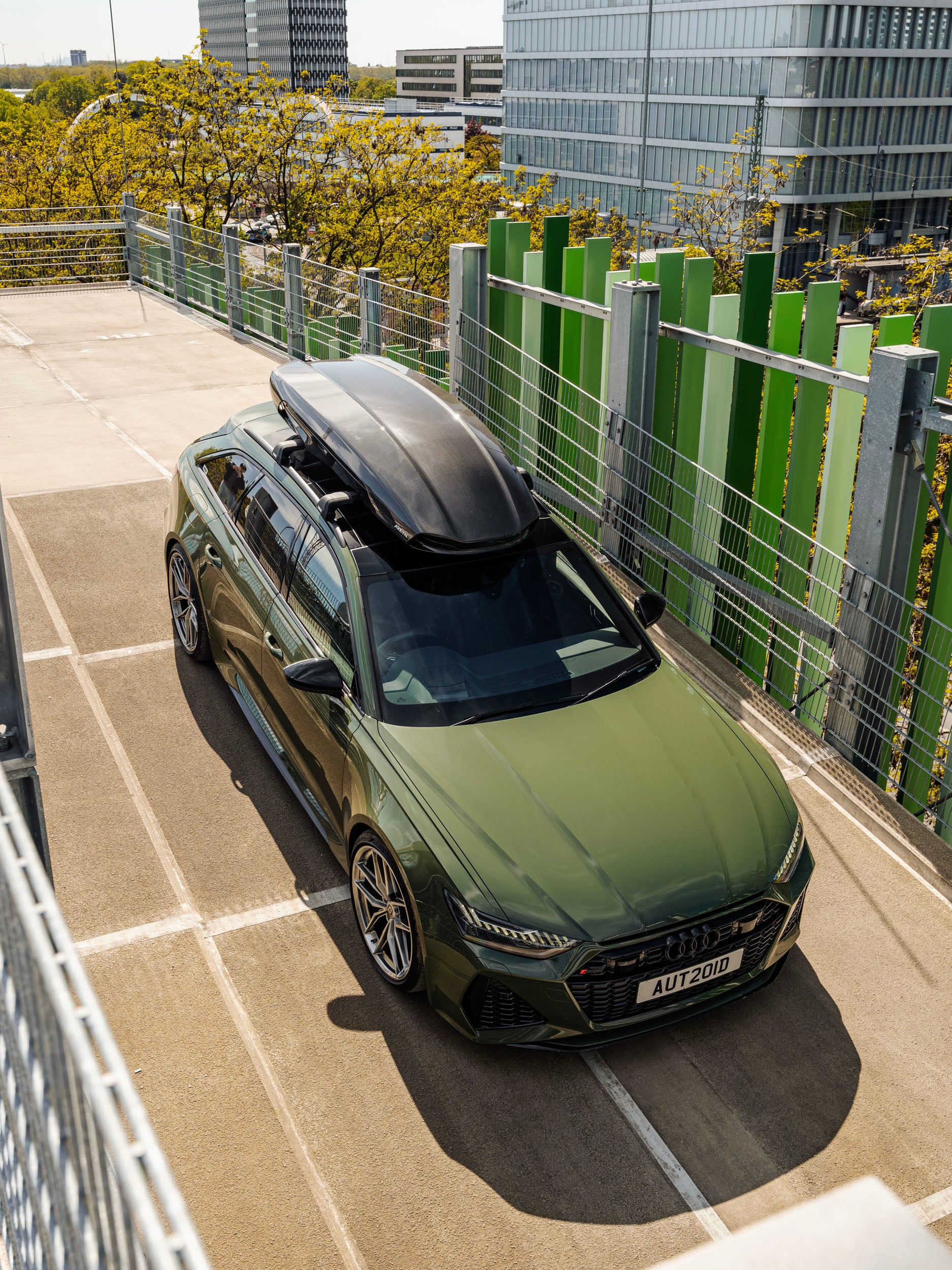 FALCON-1 Carbon Fibre Roof Box by ARKYN