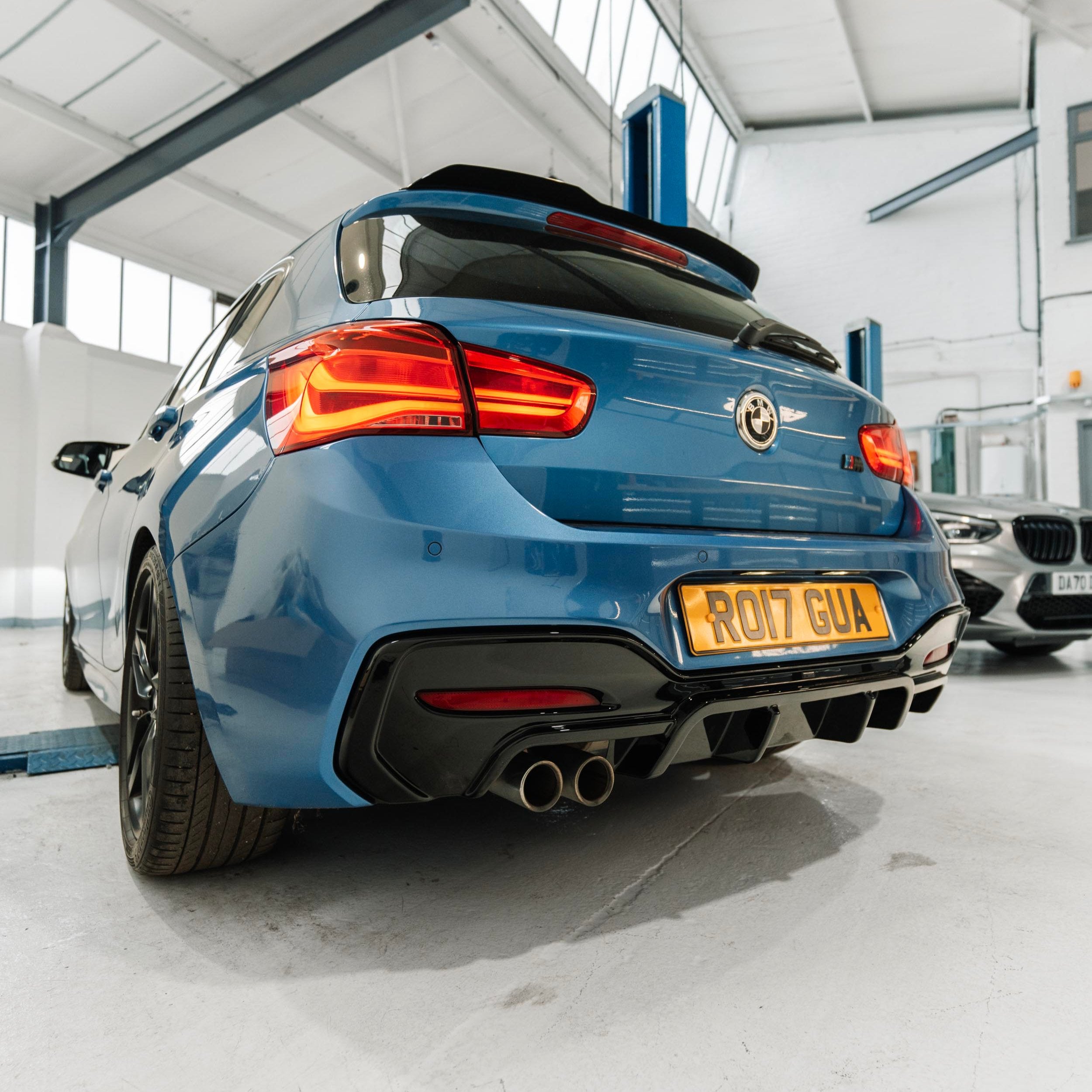 BMW 1 Series M Sport F20 F21 LCI Single Exit (118i 120i 120d 125i) EVO-1 Gloss Black Rear Diffuser by ZAERO (2015-2019)