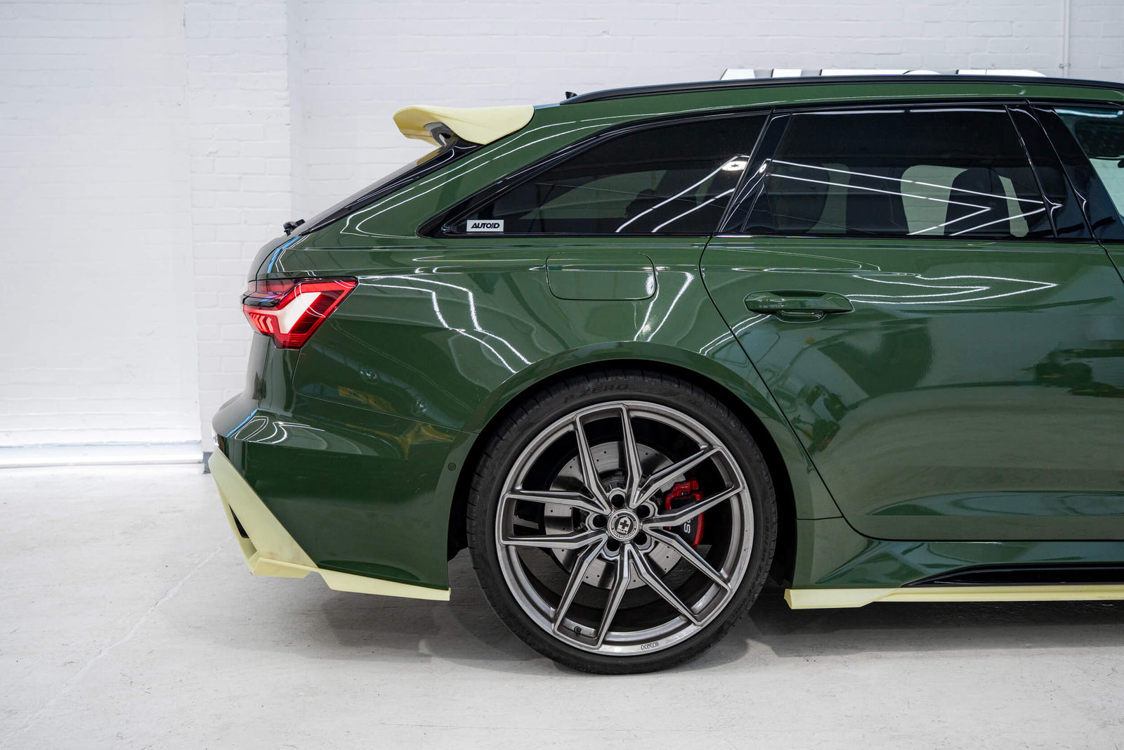 Side profile of Audi RS6 C8 with 3D printed prototype body kit Trevora