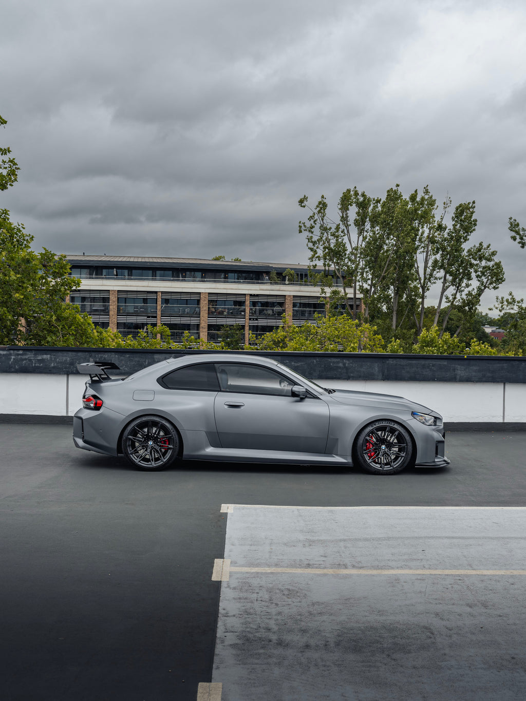 Alerón trasero de fibra de carbono Track para BMW M2 G87 TR87 por TREVORA (2022+)