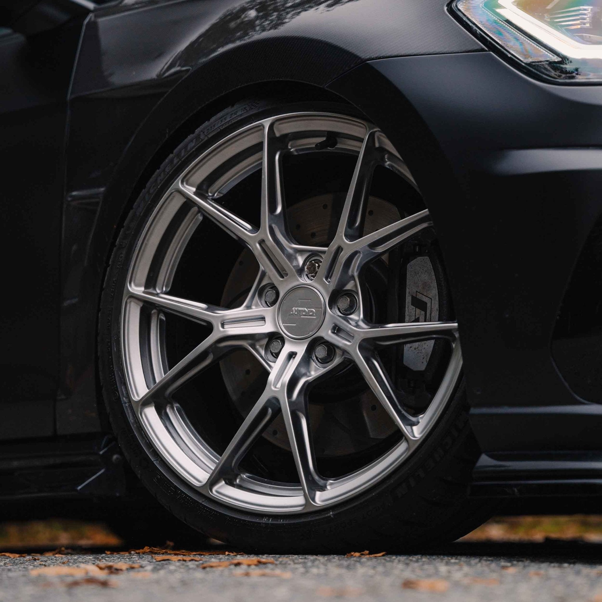 AU10 Flow Formed 18" Limited Edition Wheels by AUTOID x Bola - AUTOID® - Flow Forged Wheels - Bola