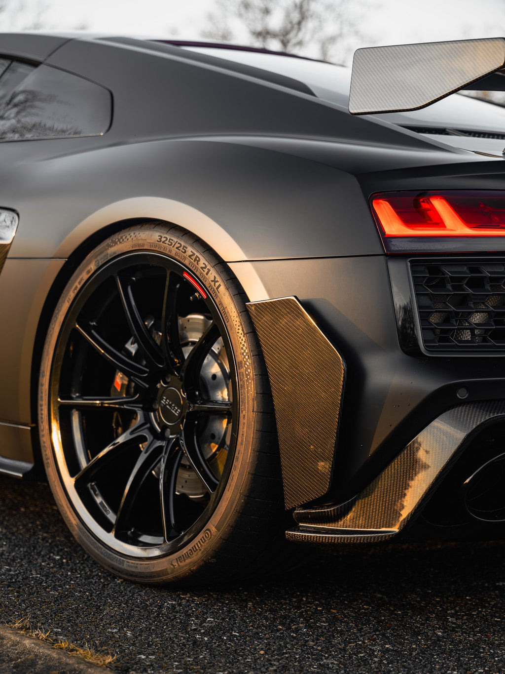 Audi R8 4S Facelift LCI Pre-Preg Carbon Fibre Rear Bumper Canards by FORM (2021-2024) - AUTOID® - Bumper Inserts & Trim - FORM Industries