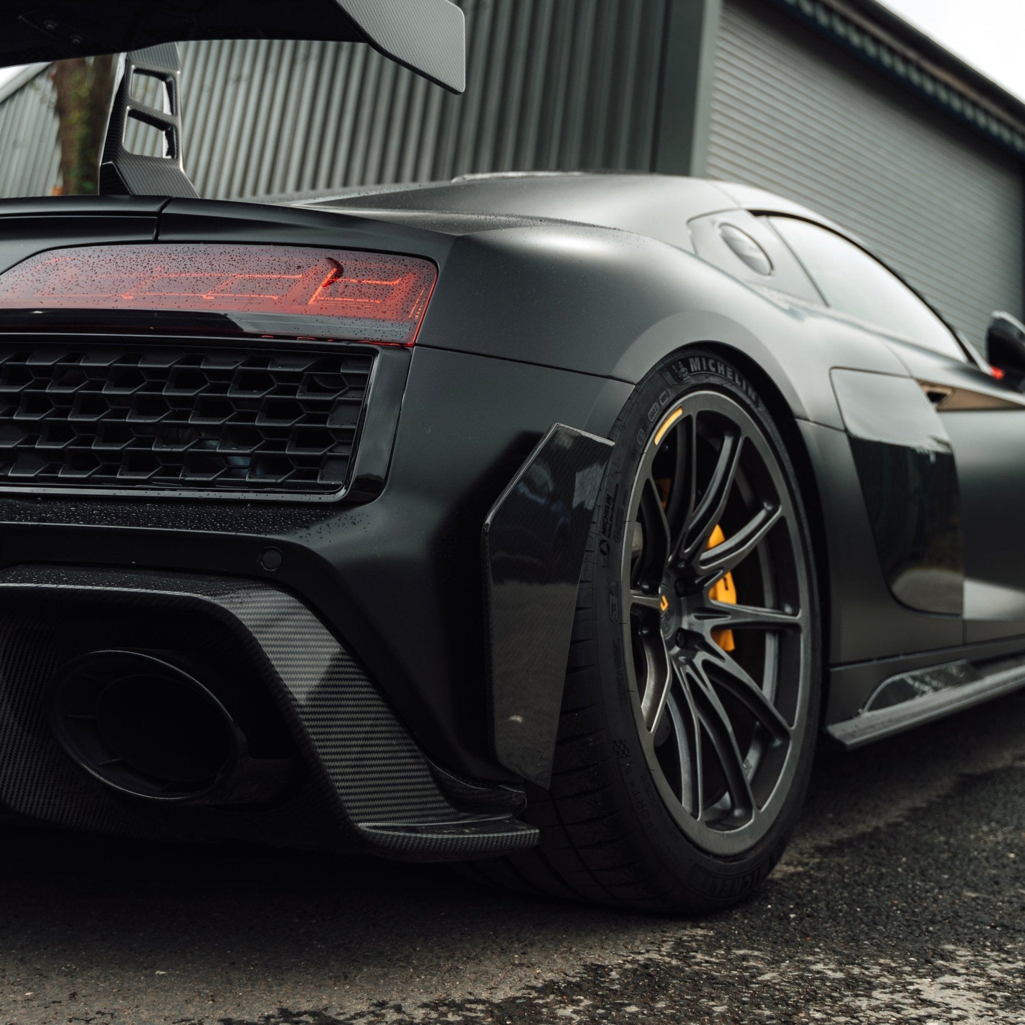 Audi R8 4S Facelift LCI Pre-Preg Carbon Fibre Rear Bumper Canards by FORM (2021-2024) - AUTOID® - Bumper Inserts & Trim - FORM Industries
