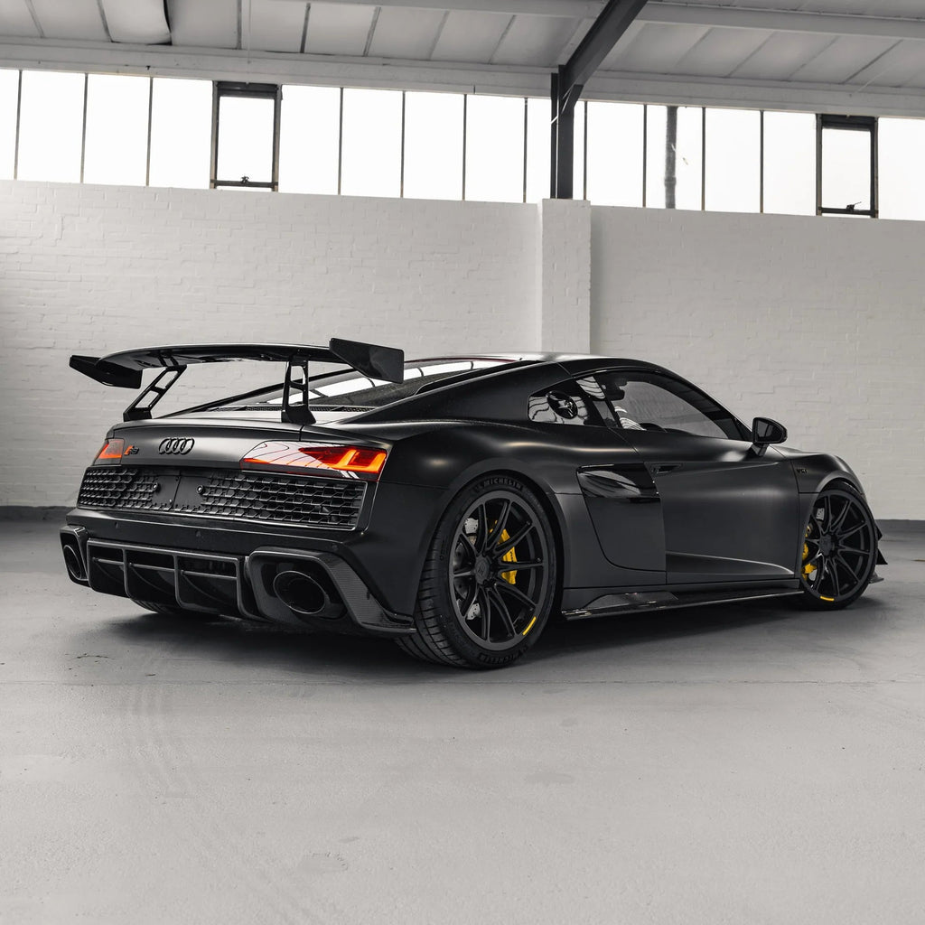 Audi R8 4S Facelift Pre-Preg Carbon Fibre Full Body Kit by FORM - AUTOID® - Styling Kit - FORM Industries