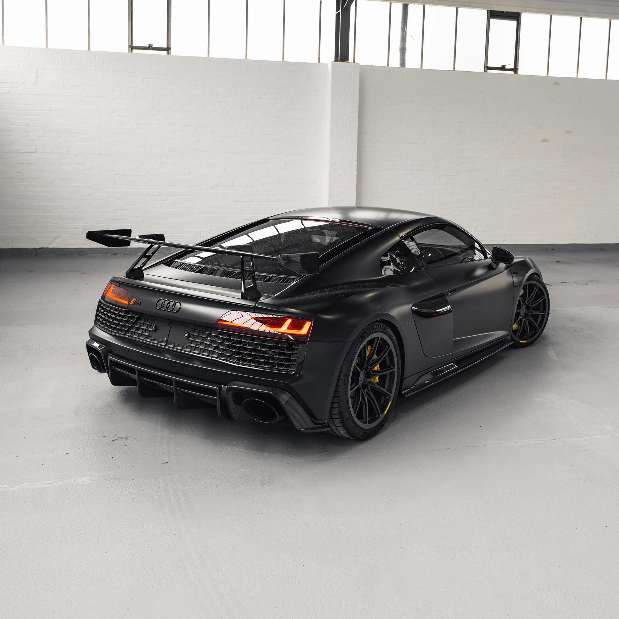 Audi R8 4S Facelift Pre - Preg Carbon Fibre Full Body Kit by TRE - AUTOID - Styling Kit - TRE