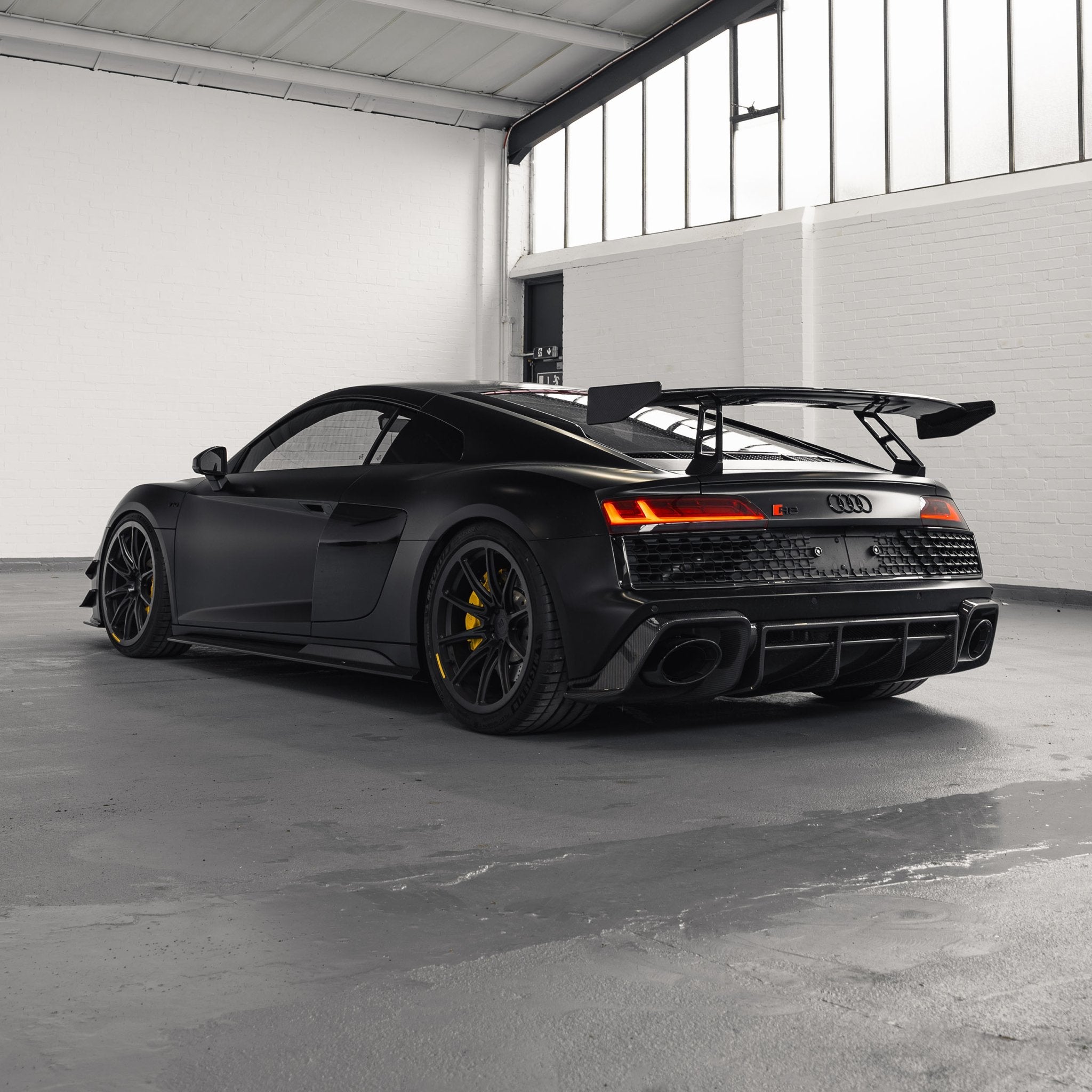 Audi R8 4S Facelift Pre-Preg Carbon Fibre Rear Diffuser by FORM - AUTOID® - Rear Diffusers - FORM Industries