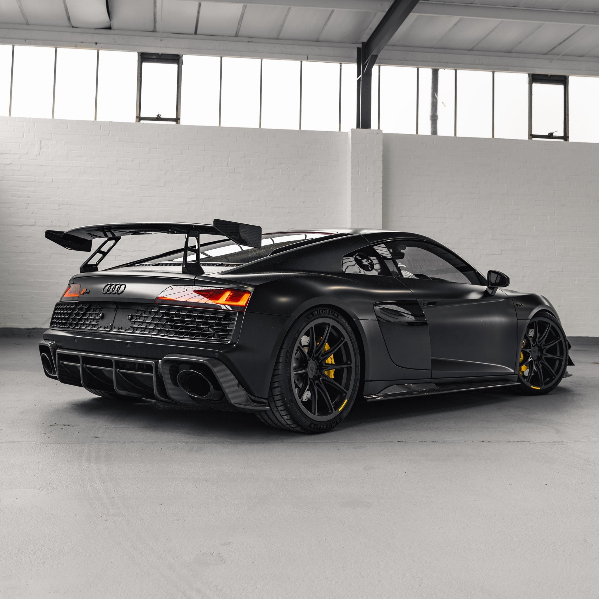 Audi R8 4S Facelift Pre-Preg Carbon Fibre Rear Diffuser by FORM - AUTOID® - Rear Diffusers - FORM Industries