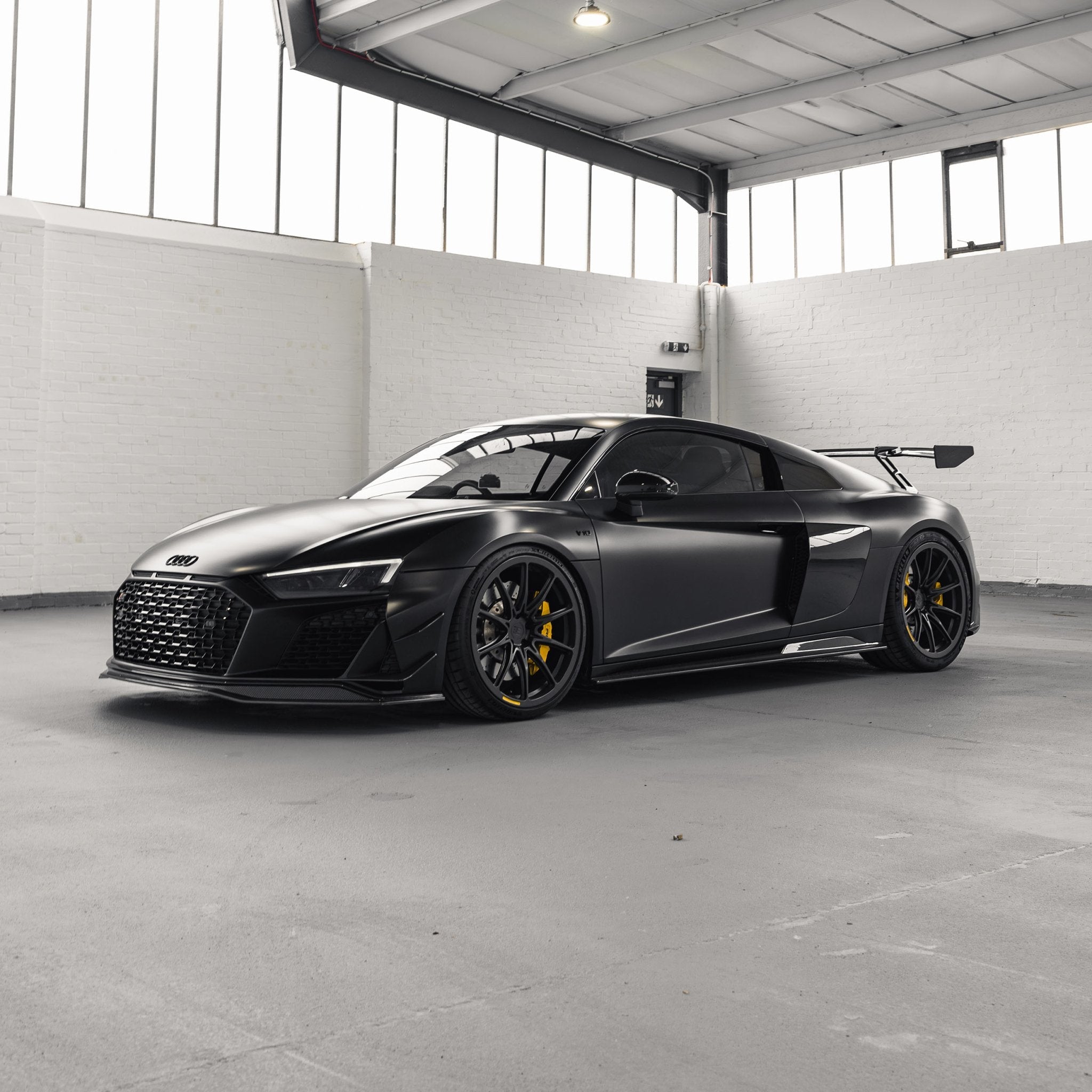 Audi R8 4S Facelift Pre-Preg Carbon Fibre Side Skirts by FORM - AUTOID® - Side Skirts & Winglets - FORM Industries