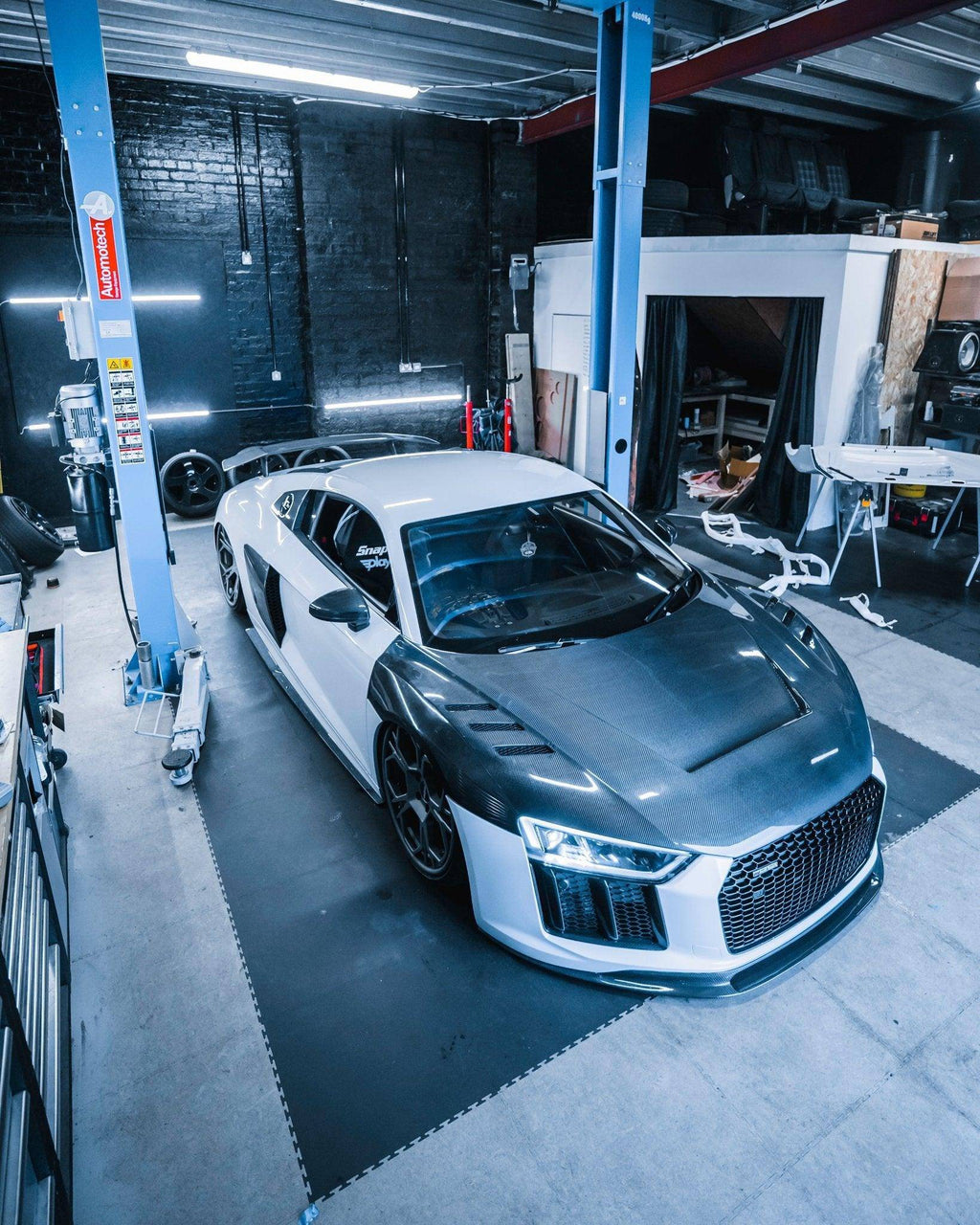 Audi R8 Gen 2 4S Carbon Fibre Competition Front Bonnet - AUTOID® - Front Hood - FORM Industries