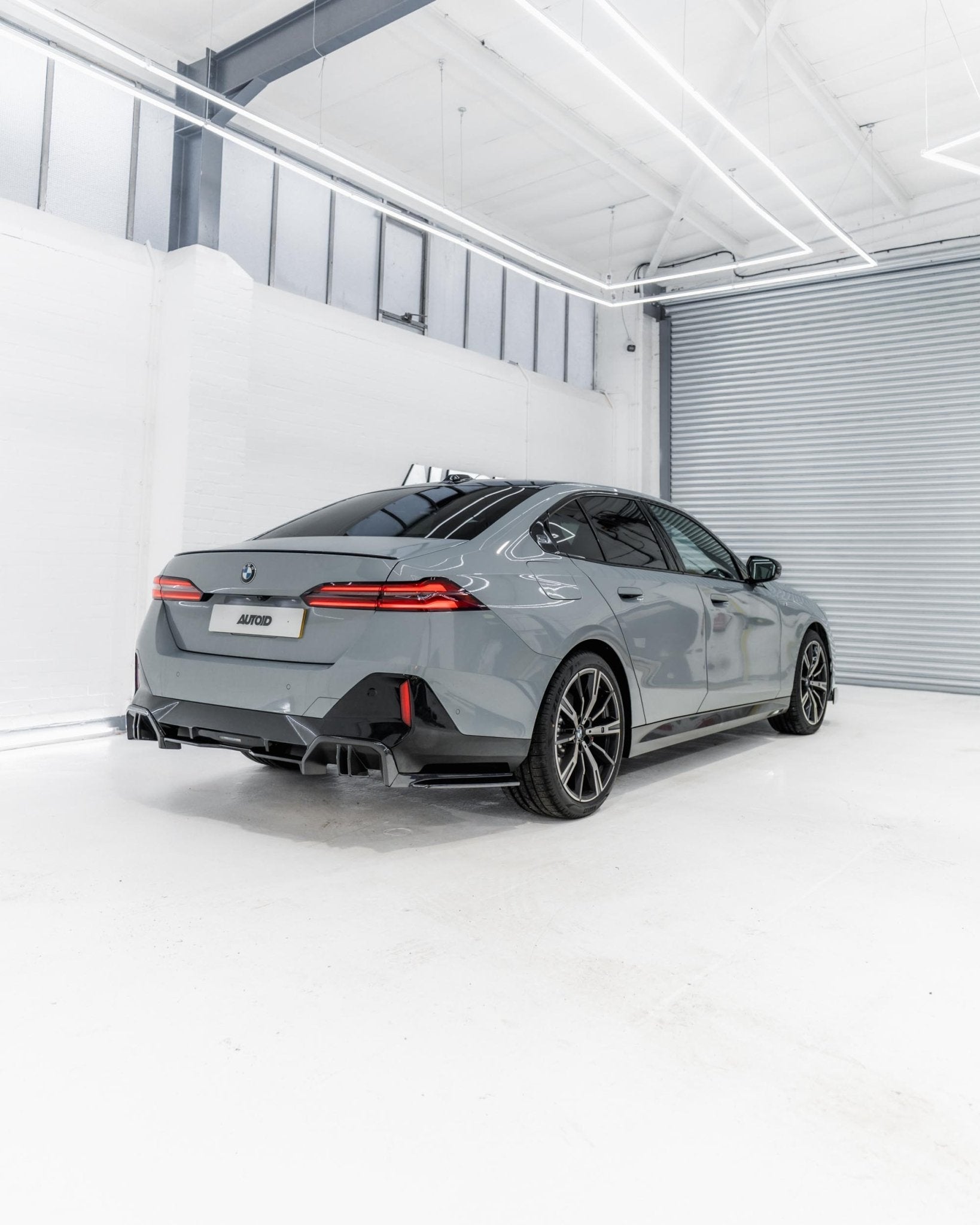 BMW 5 Series & i5 G60 G61 Pre-Preg Carbon Fibre Rear Diffuser by FORM (2024+) - AUTOID® - Rear Spoilers - FORM Industries