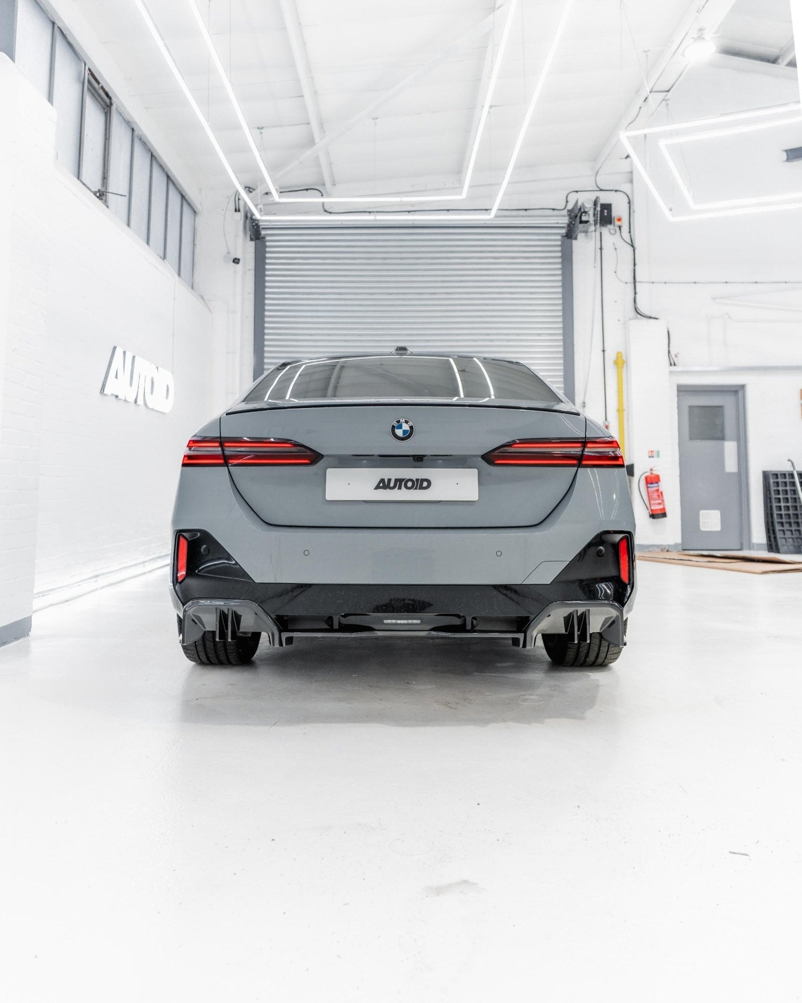 BMW 5 Series & i5 G60 G61 Pre-Preg Carbon Fibre Rear Diffuser by FORM (2024+) - AUTOID® - Rear Spoilers - FORM Industries