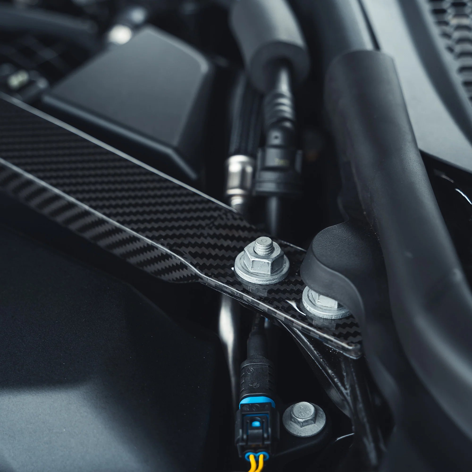 BMW M3 G80, M4 G82 & M2 G87 Pre-Preg Carbon Fibre Strut Brace by FORM (2021+) - AUTOID® - Strut Brace - FORM Industries