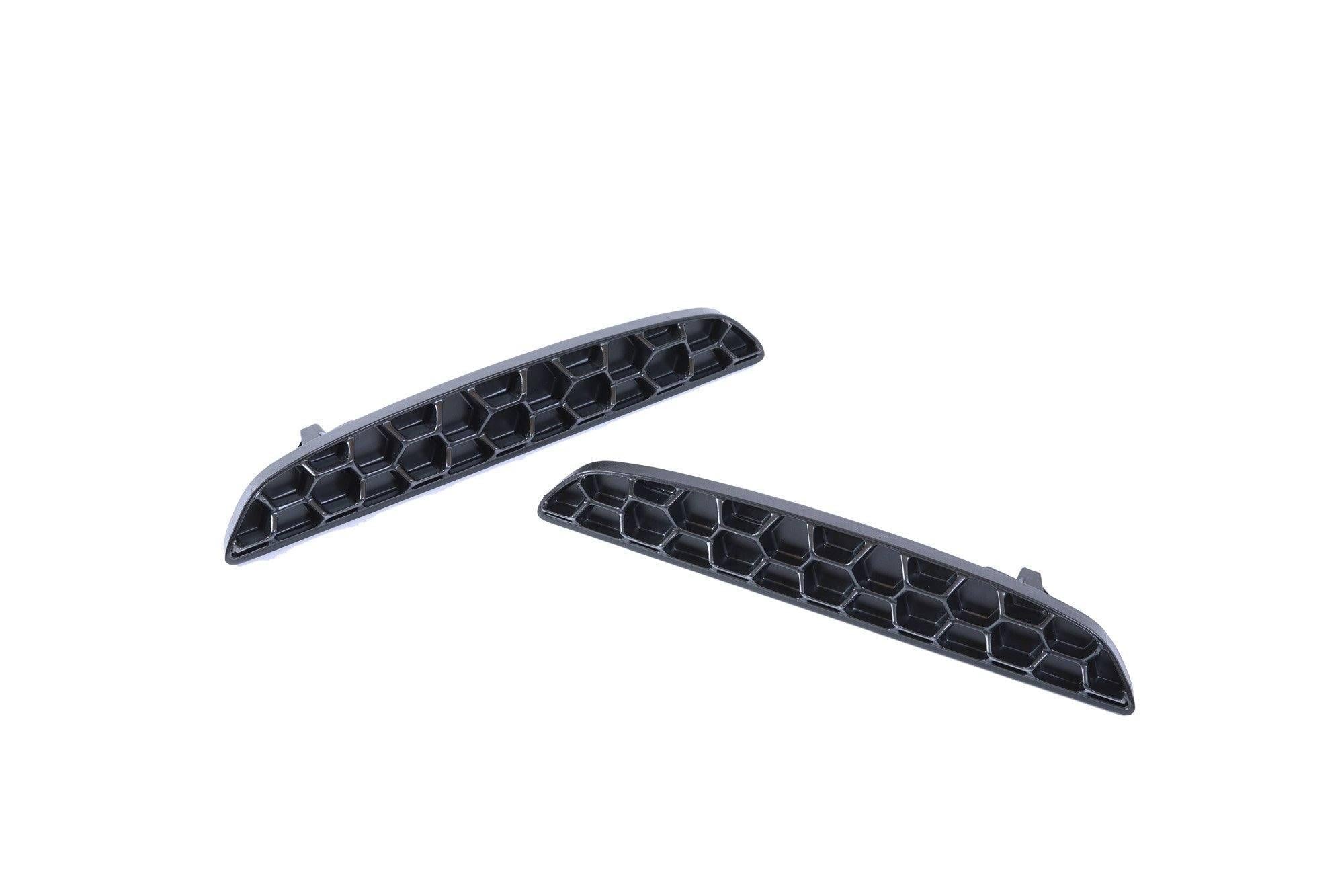 BMW M5 F90 Honeycomb Rear Reflector Deletes by Acexxon (2017-2023) - AUTOID® - Reflector Inserts & Overlays - Acexxon Motorsports