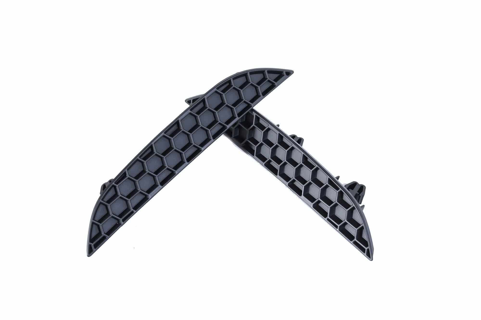 BMW M5 F90 Honeycomb Rear Reflector Deletes by Acexxon (2017-2023) - AUTOID® - Reflector Inserts & Overlays - Acexxon Motorsports