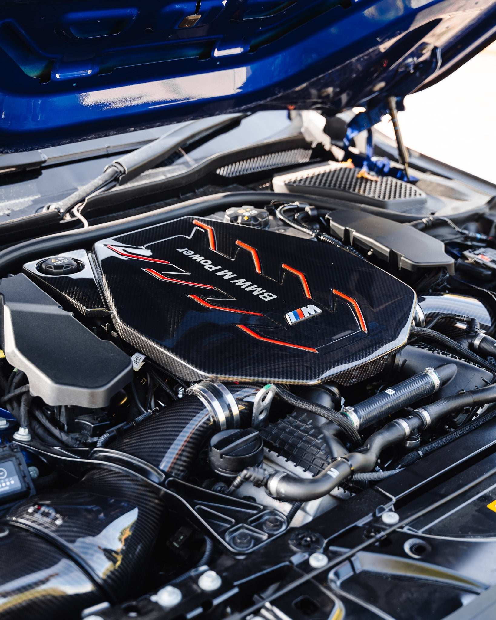 BMW M5 G90 G99 Pre - Preg Carbon Fibre Engine Cover by LYTE+ (2024+) - AUTOID - Carbon Roofs & Accessories - LYTE