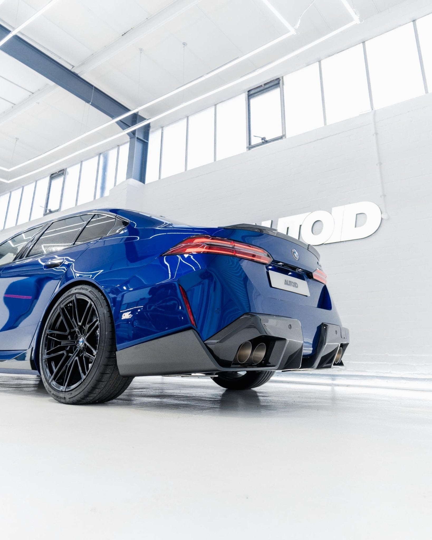 BMW M5 G90 G99 Pre-Preg Carbon Fibre Rear Diffuser by FORM (2024+) - AUTOID® - Rear Diffusers - FORM Industries
