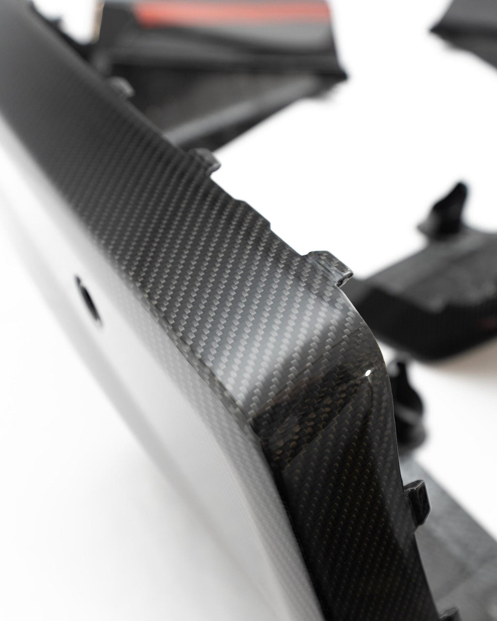BMW M5 G90 G99 Pre-Preg Carbon Fibre Rear Diffuser by FORM (2024+) - AUTOID® - Rear Diffusers - FORM Industries
