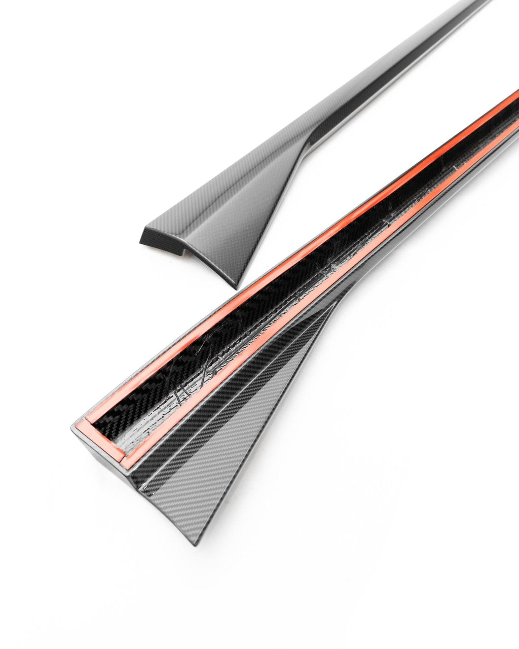 BMW M5 G90 G99 Pre-Preg Carbon Fibre Side Skirts by FORM (2024+) - AUTOID® - Side Skirts & Winglets - FORM Industries