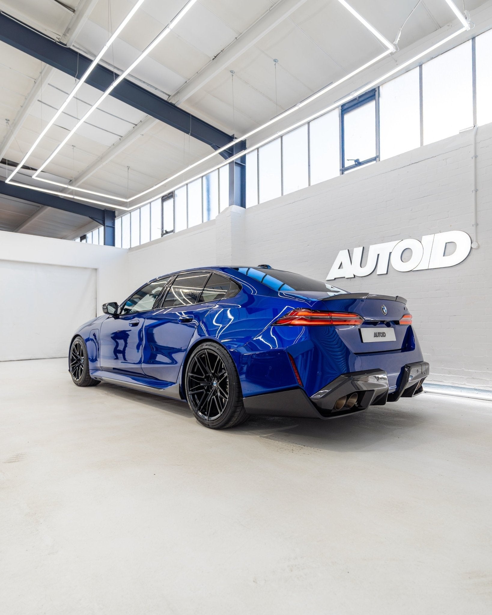 BMW M5 G90 Saloon OEM+ Stance Kit with Springs & Spacers - AUTOID® - Lowering Springs - Cobra