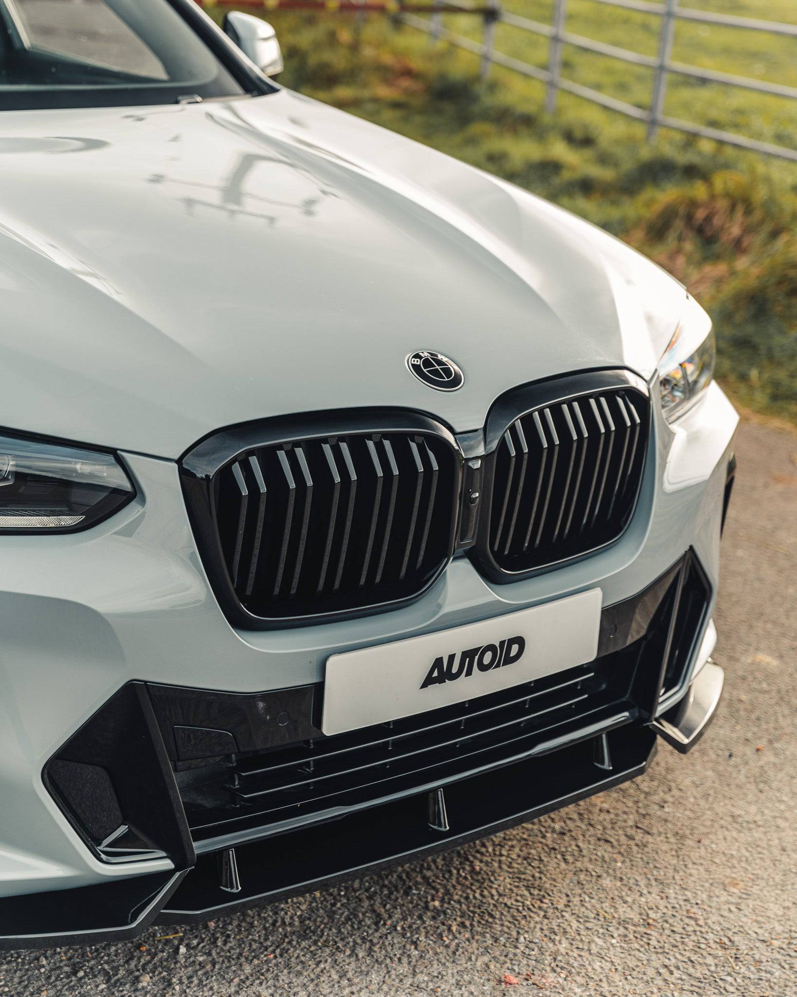 BMW X3 G01 LCI & X4 G02 LCI Gloss Black Kidney Grille by FORM (2021-2024) - AUTOID® - Front Grille - FORM Industries
