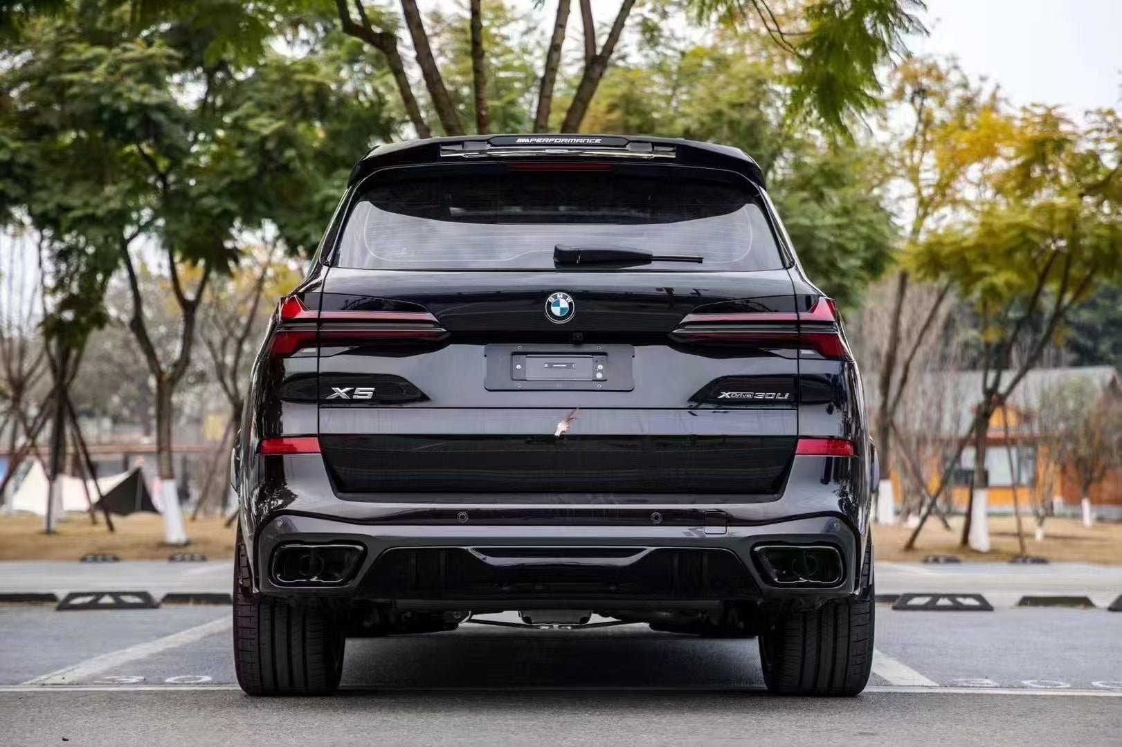 BMW X5 G05 LCI M Sport Gloss Black Full Body Kit by FORM (2023+) - AUTOID® - Styling Kit - FORM Industries