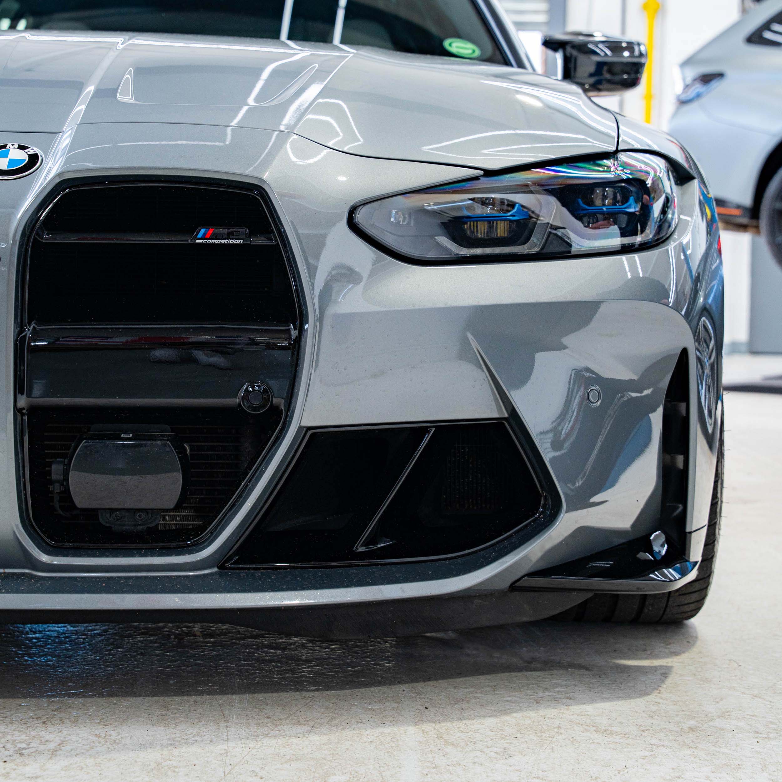 BMW G80 G81 M3 & G82 G83 M4 Glanzend Zwarte Prestatiestijl Voorste Luchtkanalen door FORM (2021+)