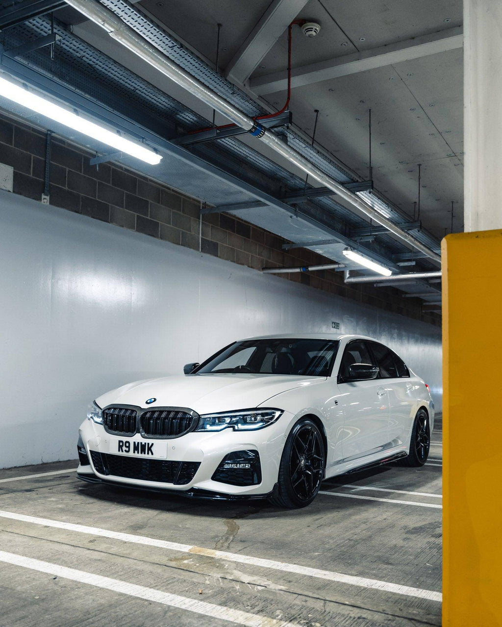 Carbon Fibre Double Slat Kidney Grilles for BMW 3 Series Pre-LCI by FORM (2019-2023, G20 G21) - AUTOID® - Front Grille - FORM Industries